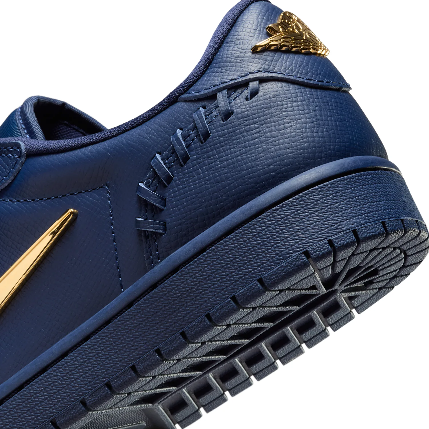 Air Jordan 1 Low Method of Make image 10