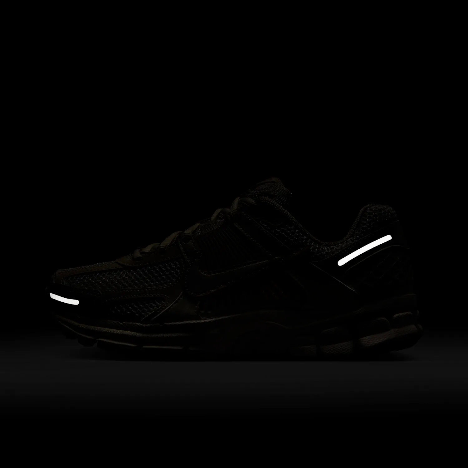 Nike Zoom Vomero 5 image 3