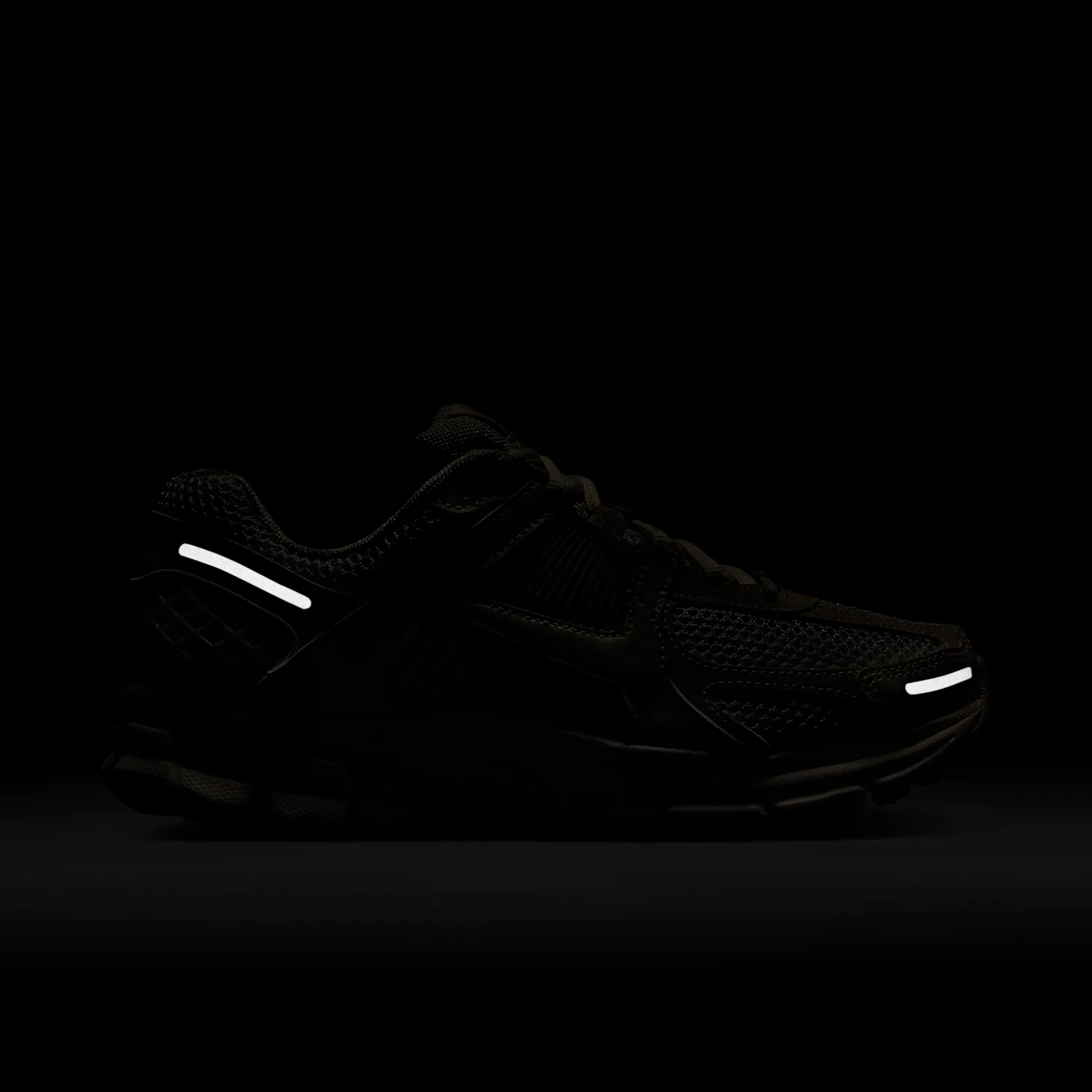 Nike Zoom Vomero 5 image 4