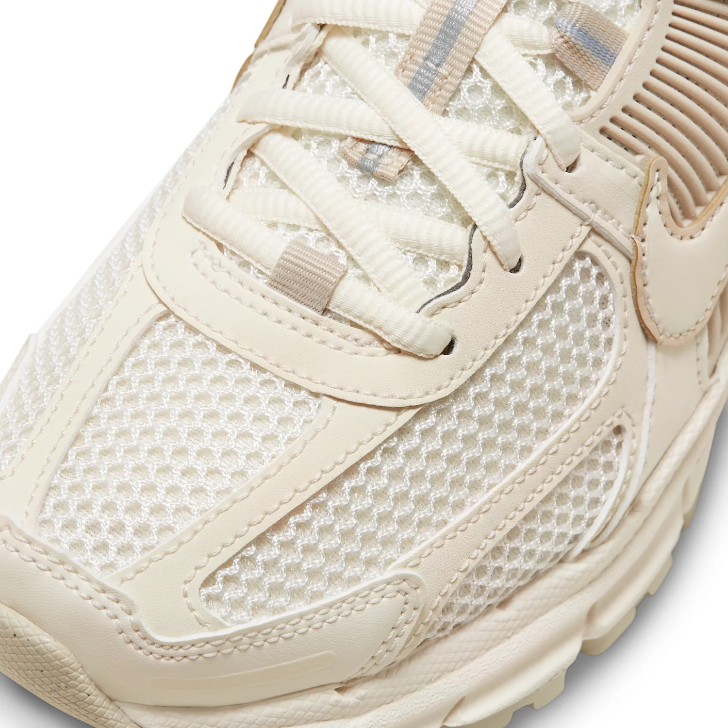 Nike Zoom Vomero 5 image 12