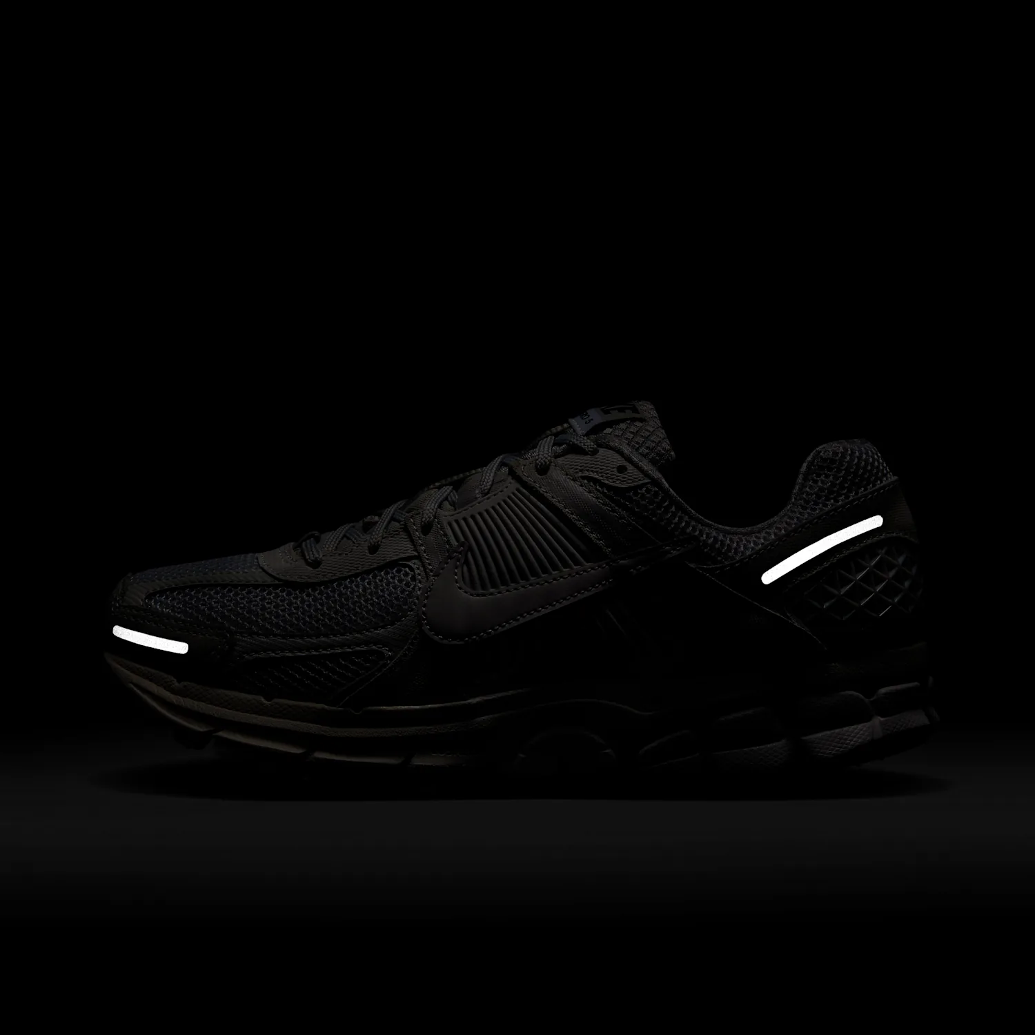 Nike Zoom Vomero 5 image 4