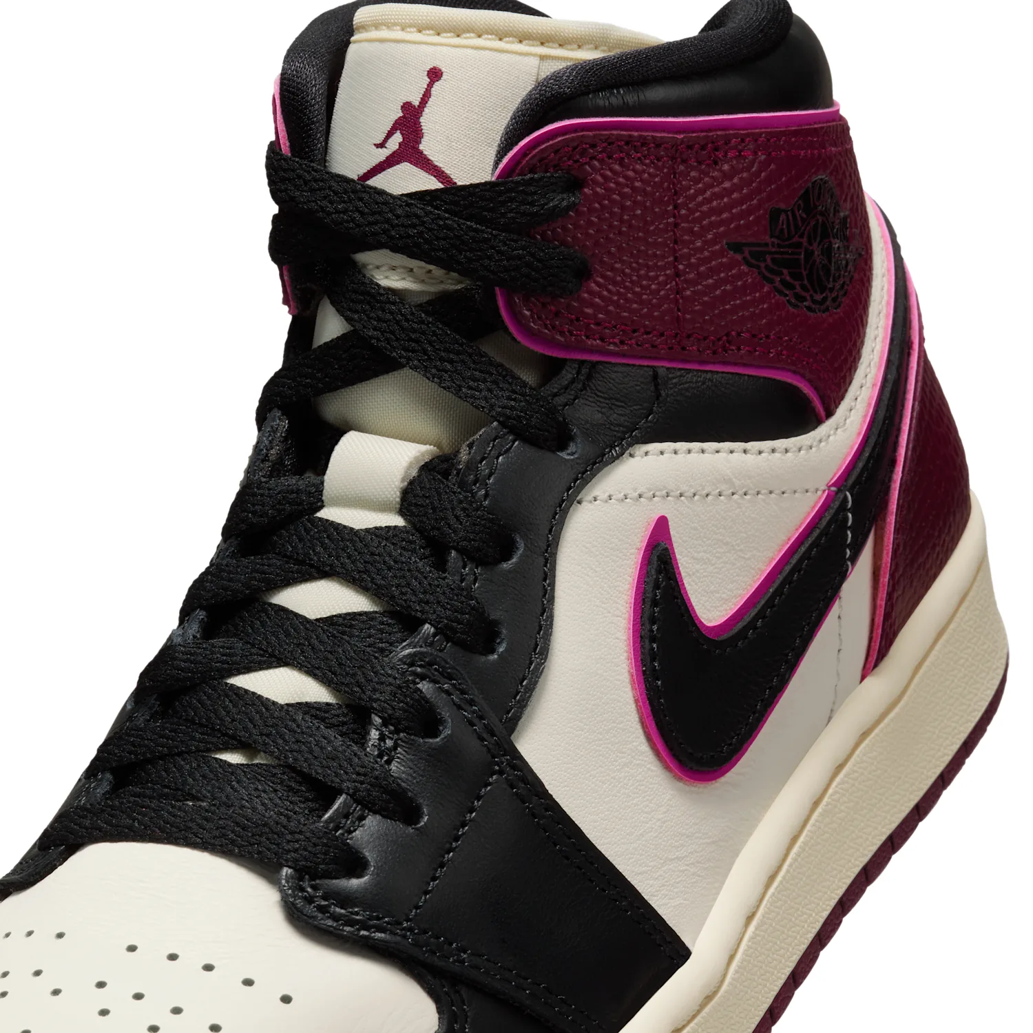 Air Jordan 1 Mid SE image 7