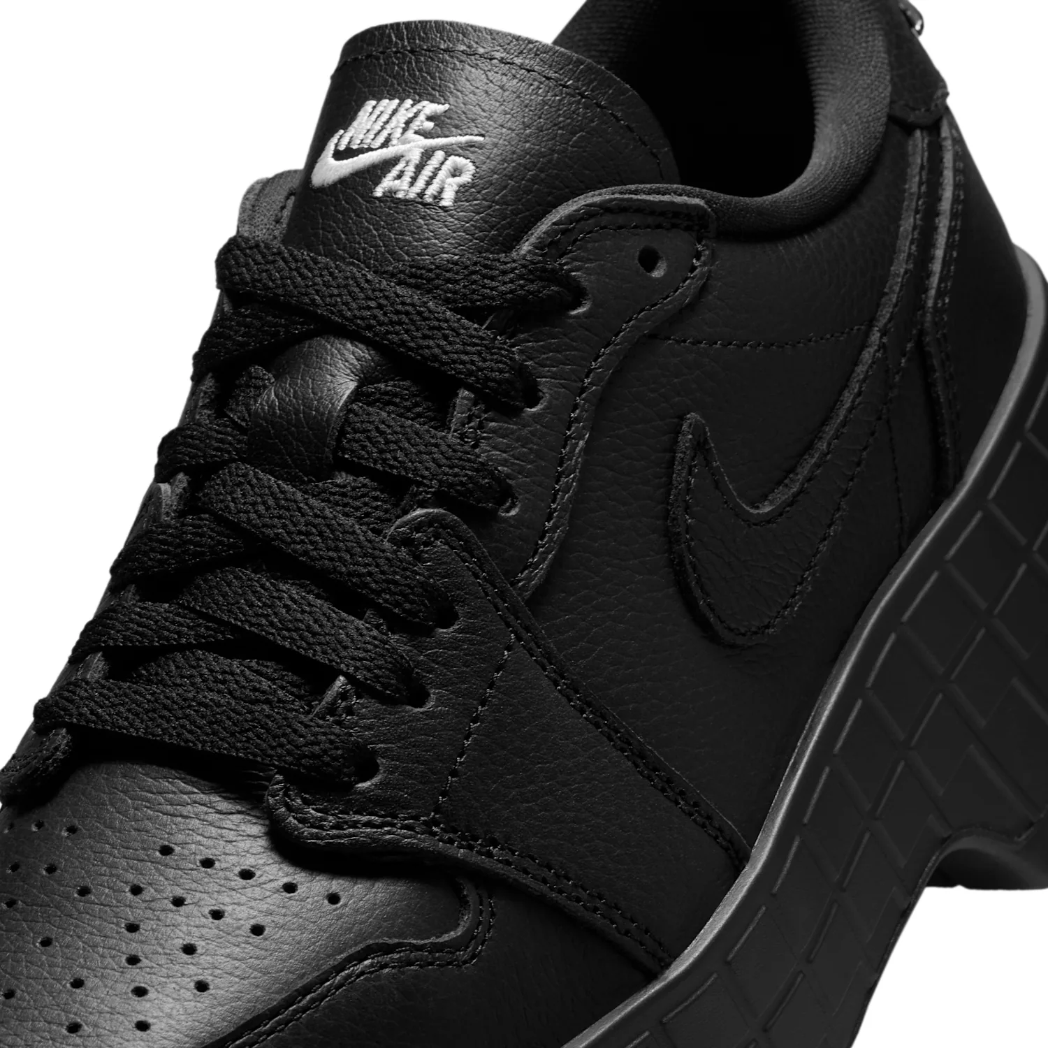 Air Jordan 1 Brooklyn Low image 7