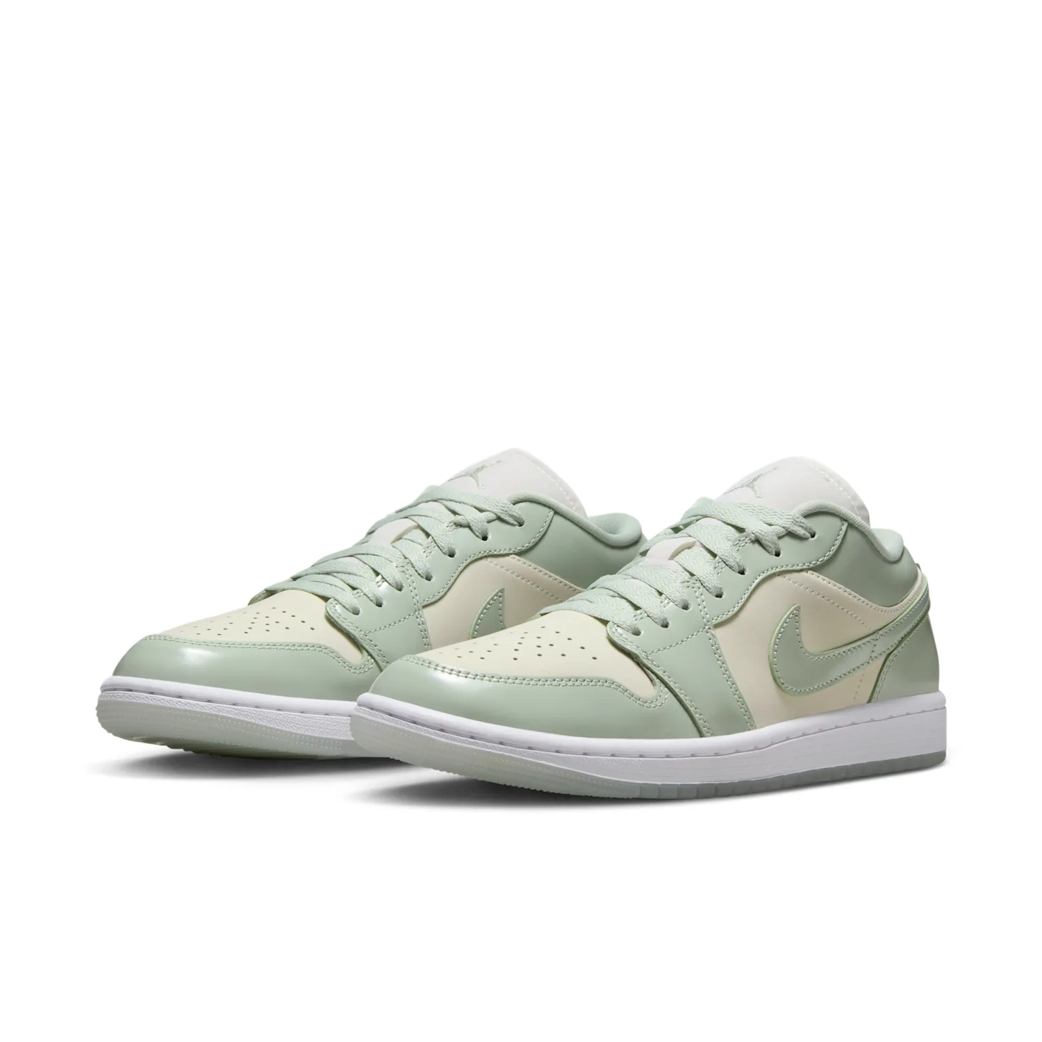 Air Jordan 1 Low SE image 5