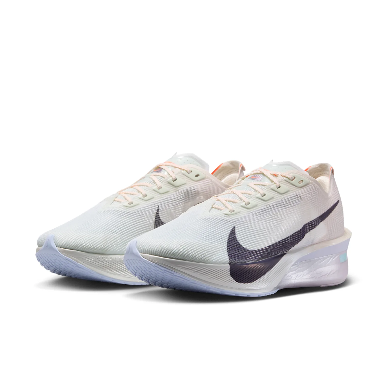 Nike Vaporfly 4 image 5
