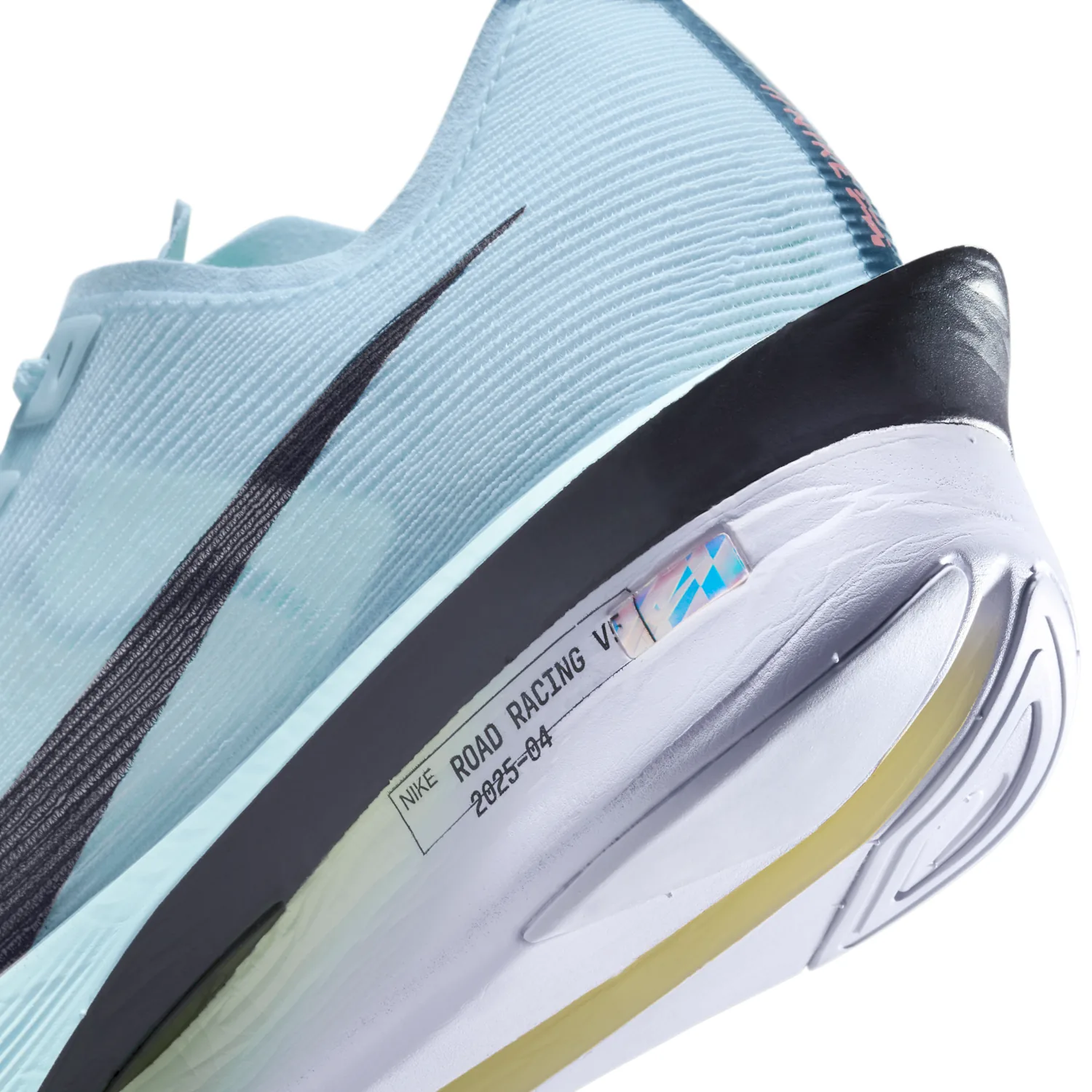Nike Vaporfly 4 image 8