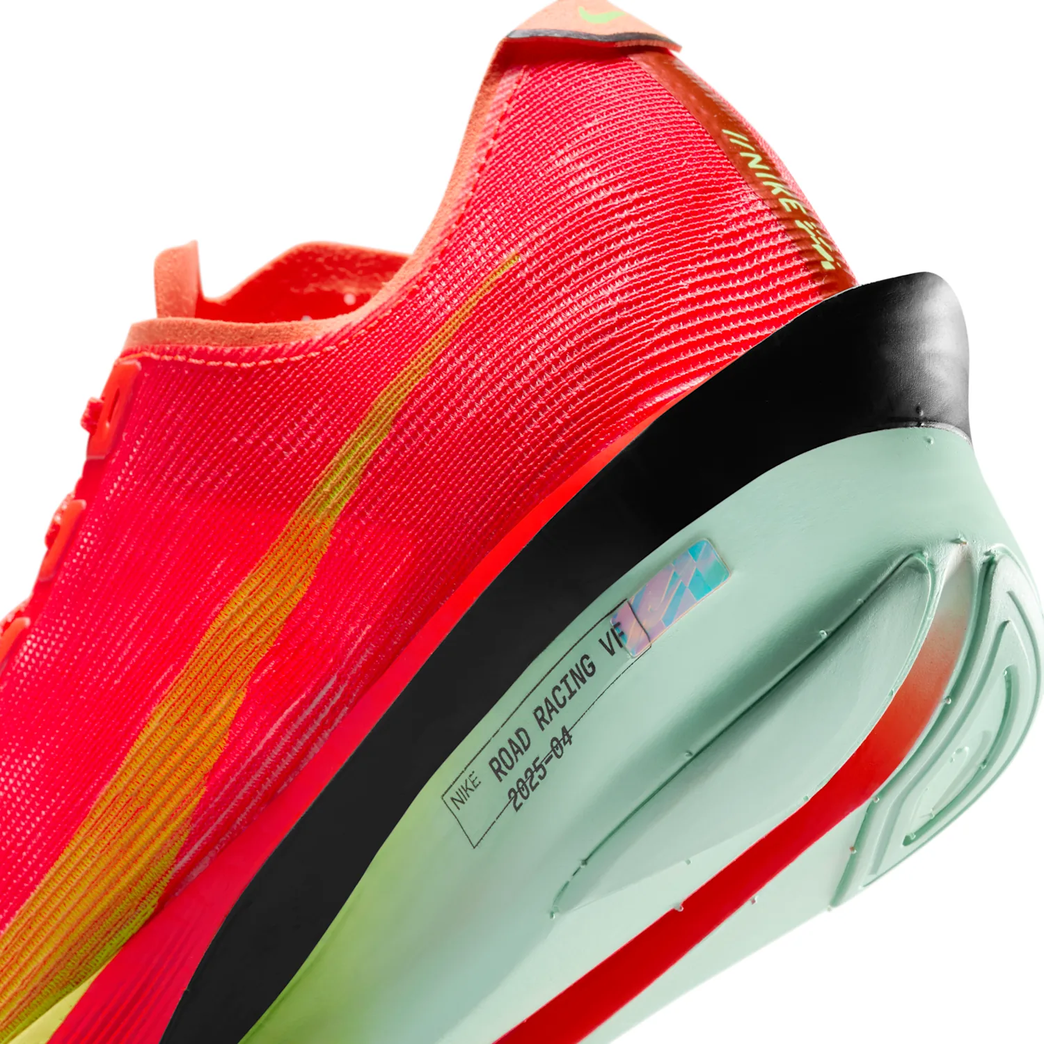 Nike Vaporfly 4 image 8