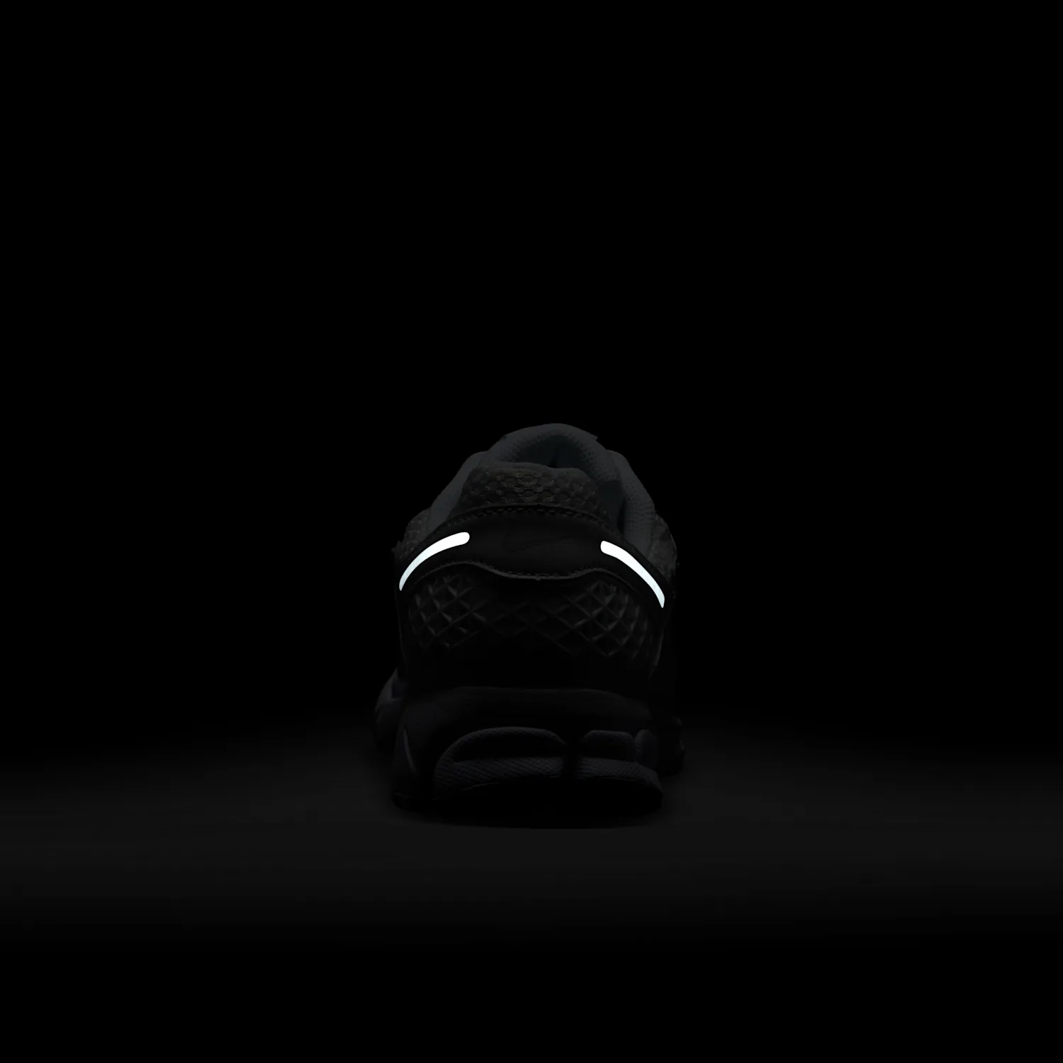 Nike Zoom Vomero 5 image 2