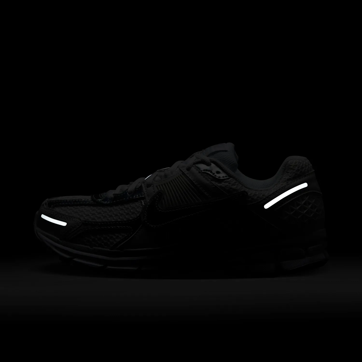 Nike Zoom Vomero 5 image 3