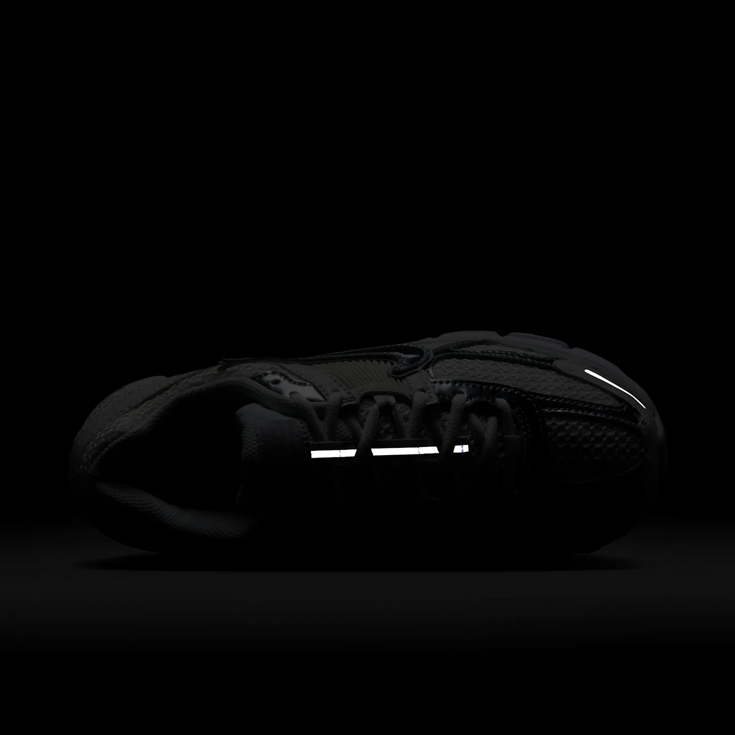 Nike Zoom Vomero 5 image 12