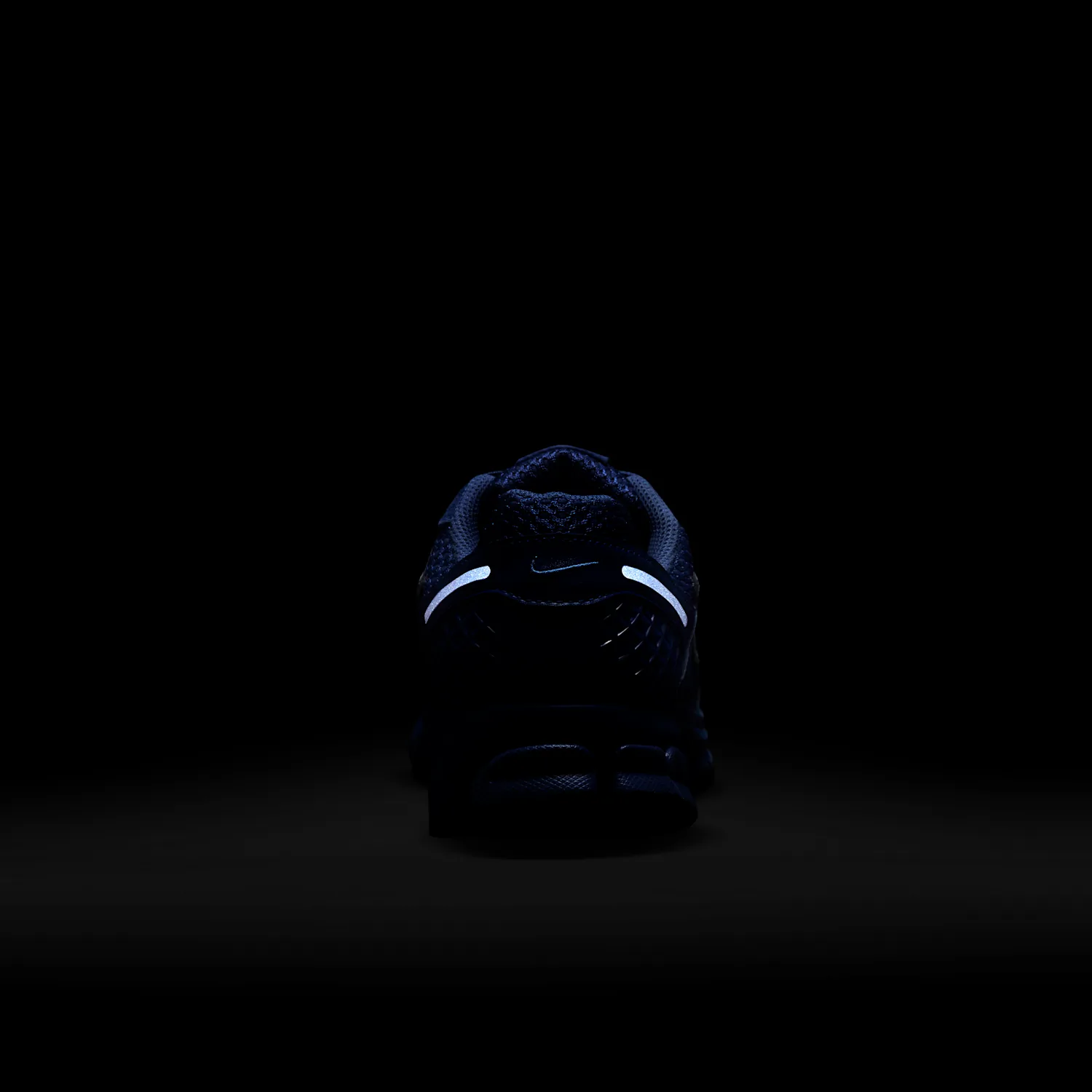 Nike Zoom Vomero 5 image 2