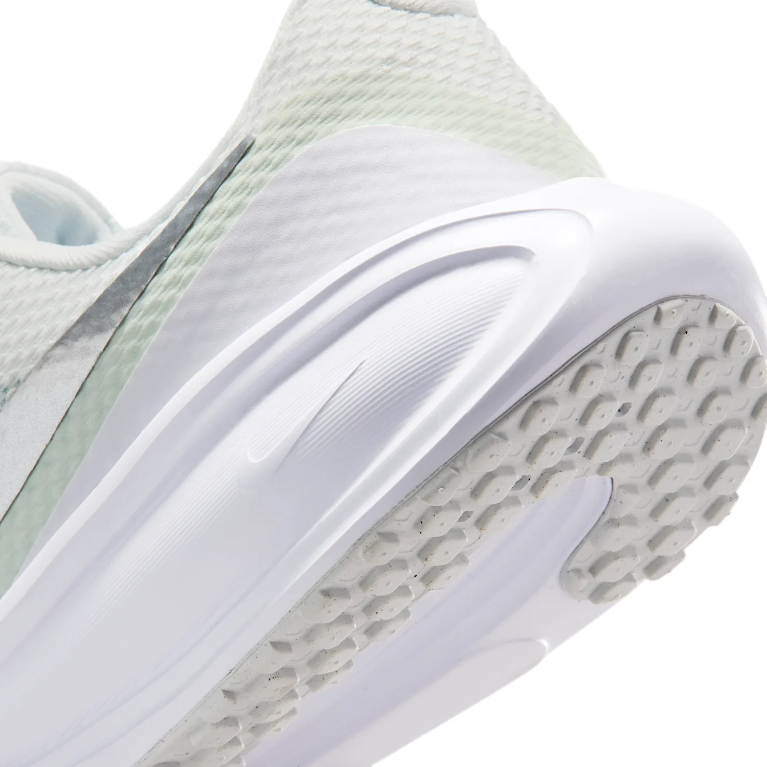 Nike Revolution 8 image 8