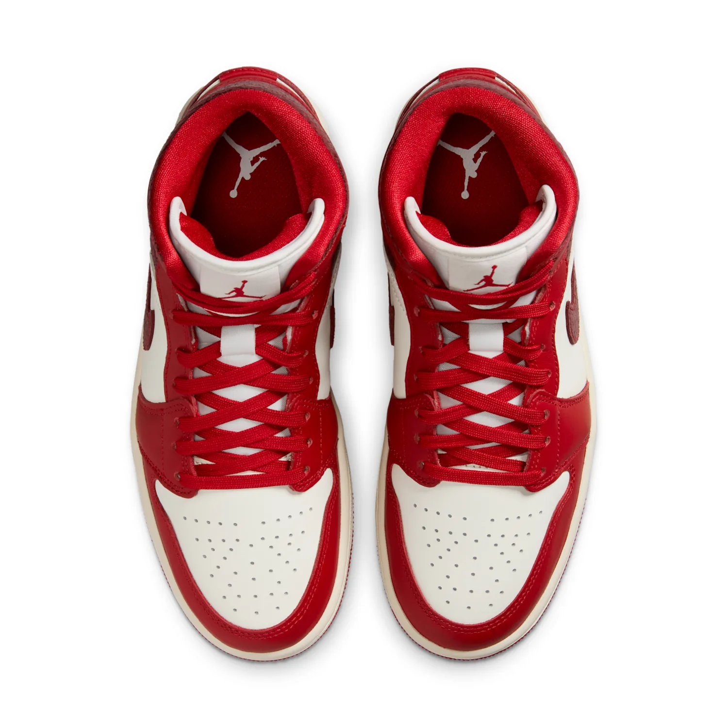 Air Jordan 1 Mid SE image 4