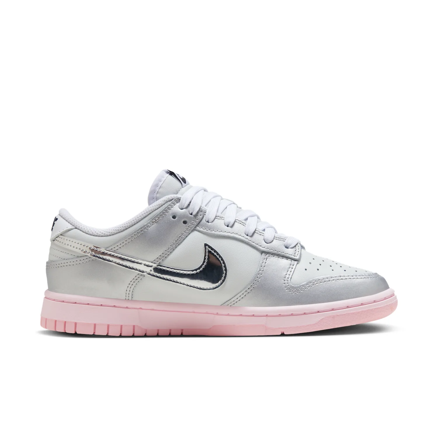 Nike Dunk Low LX image 3
