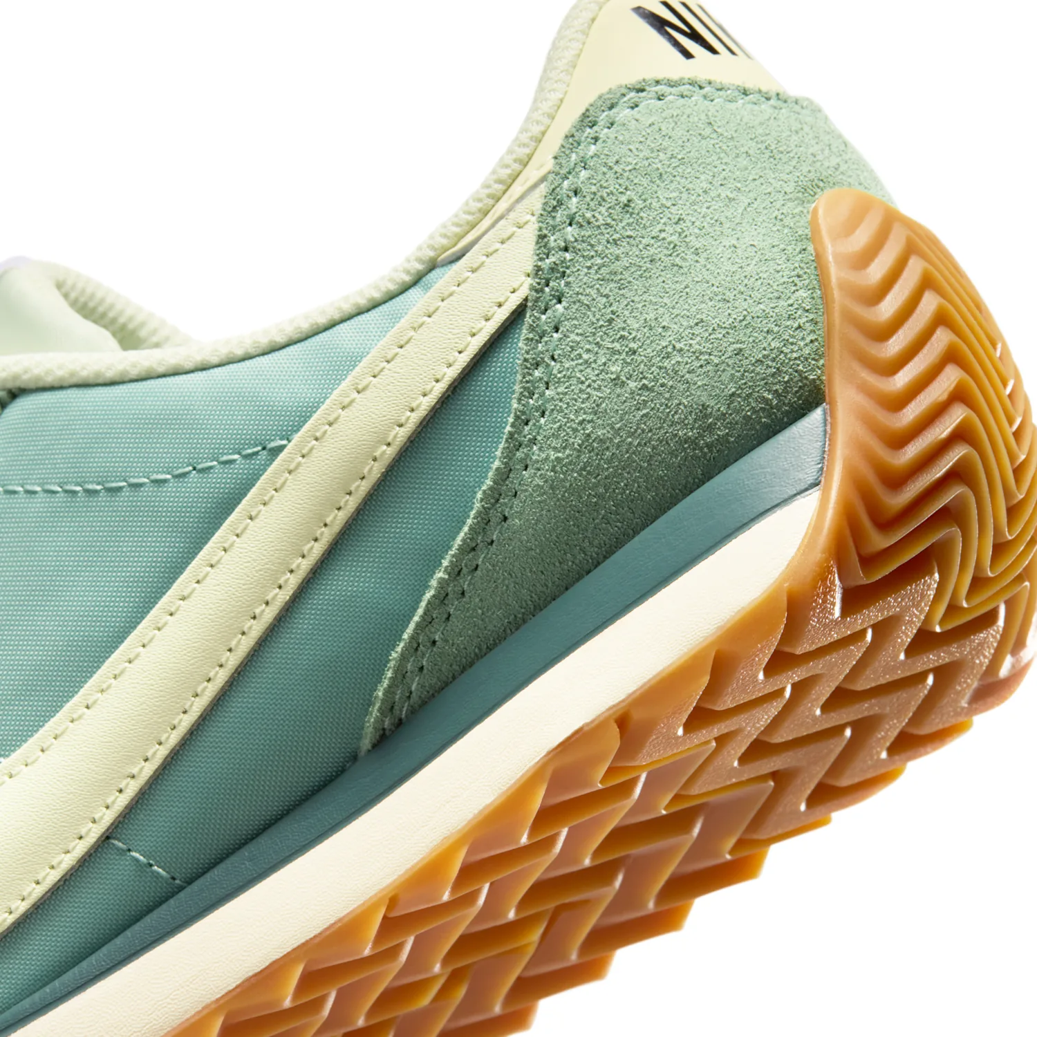 Nike Pacific image 8