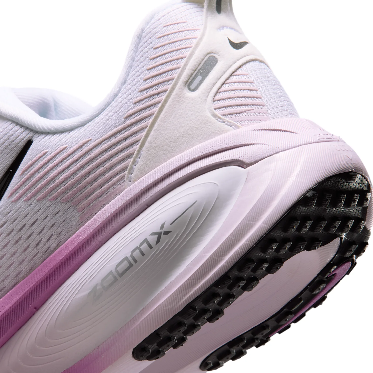 Nike Vomero 18 image 8