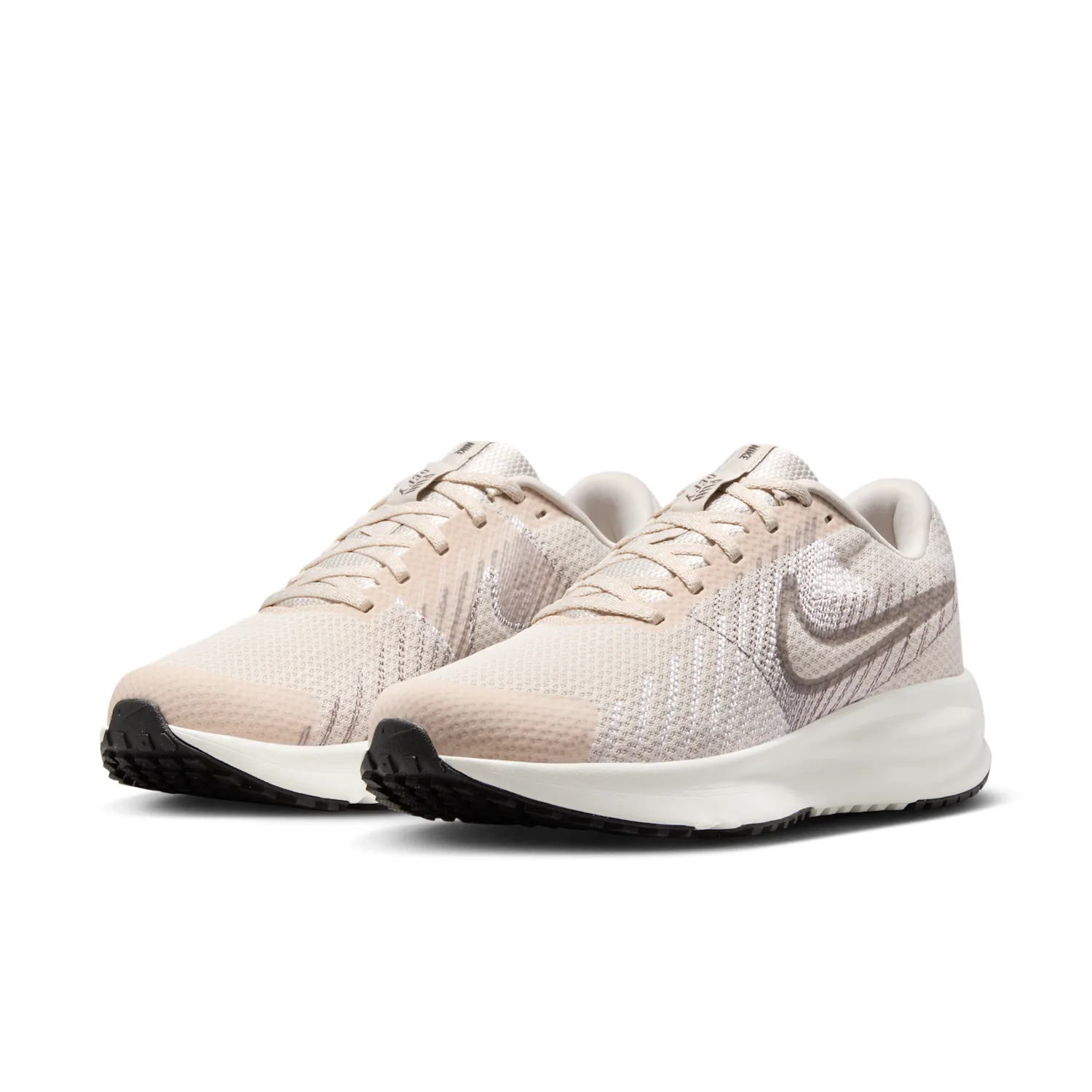 Nike Run Defy image 5