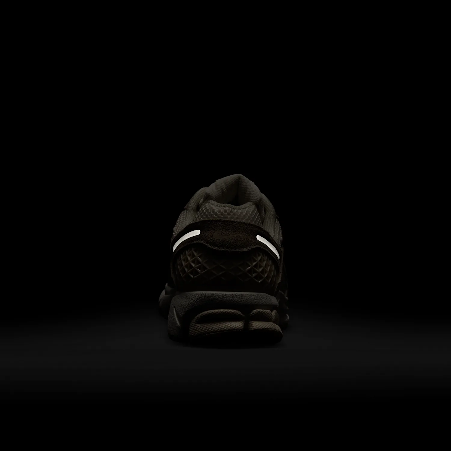 Nike Zoom Vomero 5 image 10