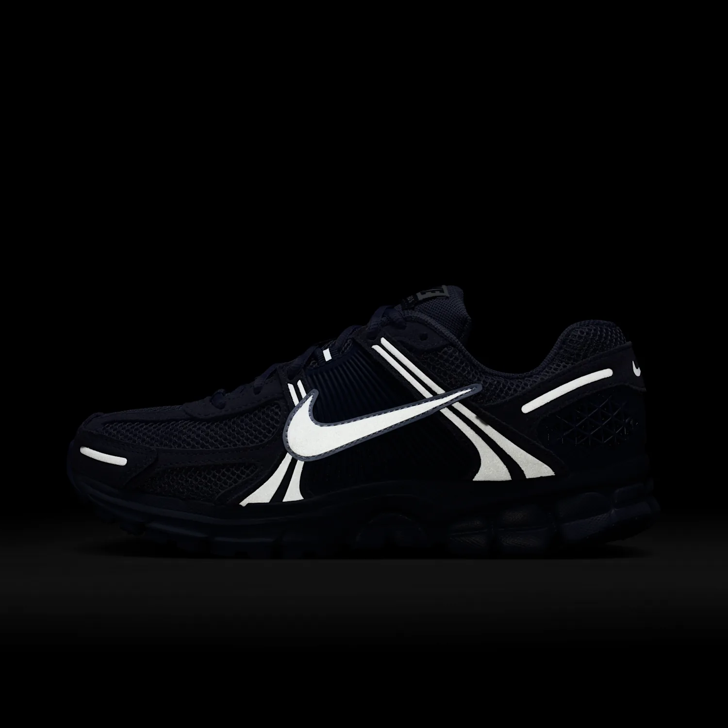 Nike Zoom Vomero 5 image 9