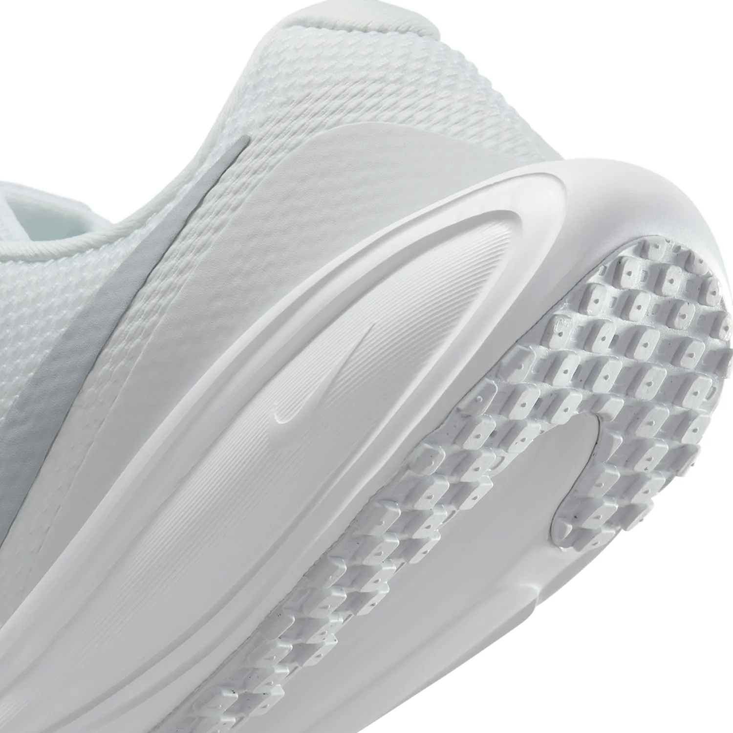 Nike Revolution 8 image 8