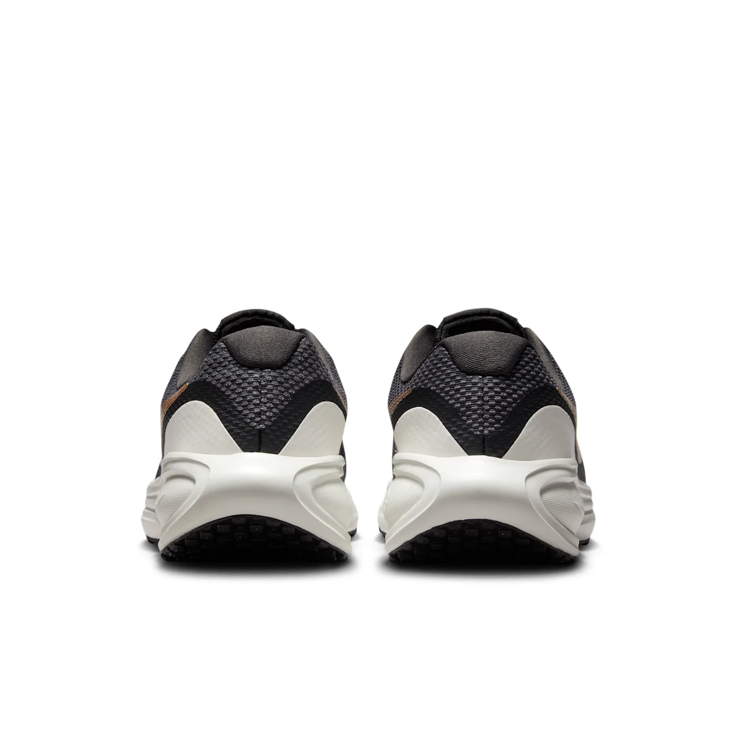 Nike Revolution 8 image 6