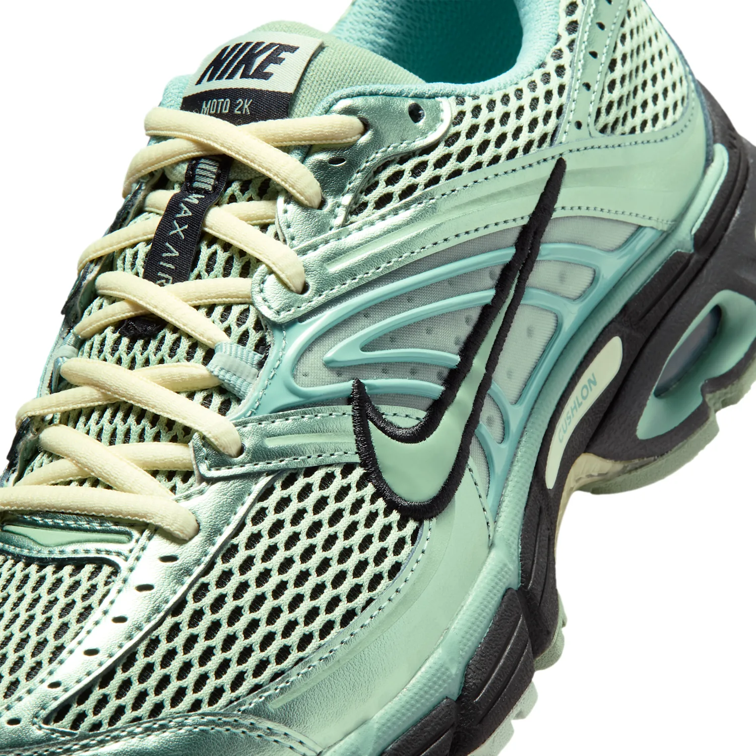 Nike Air Max Moto 2K image 7