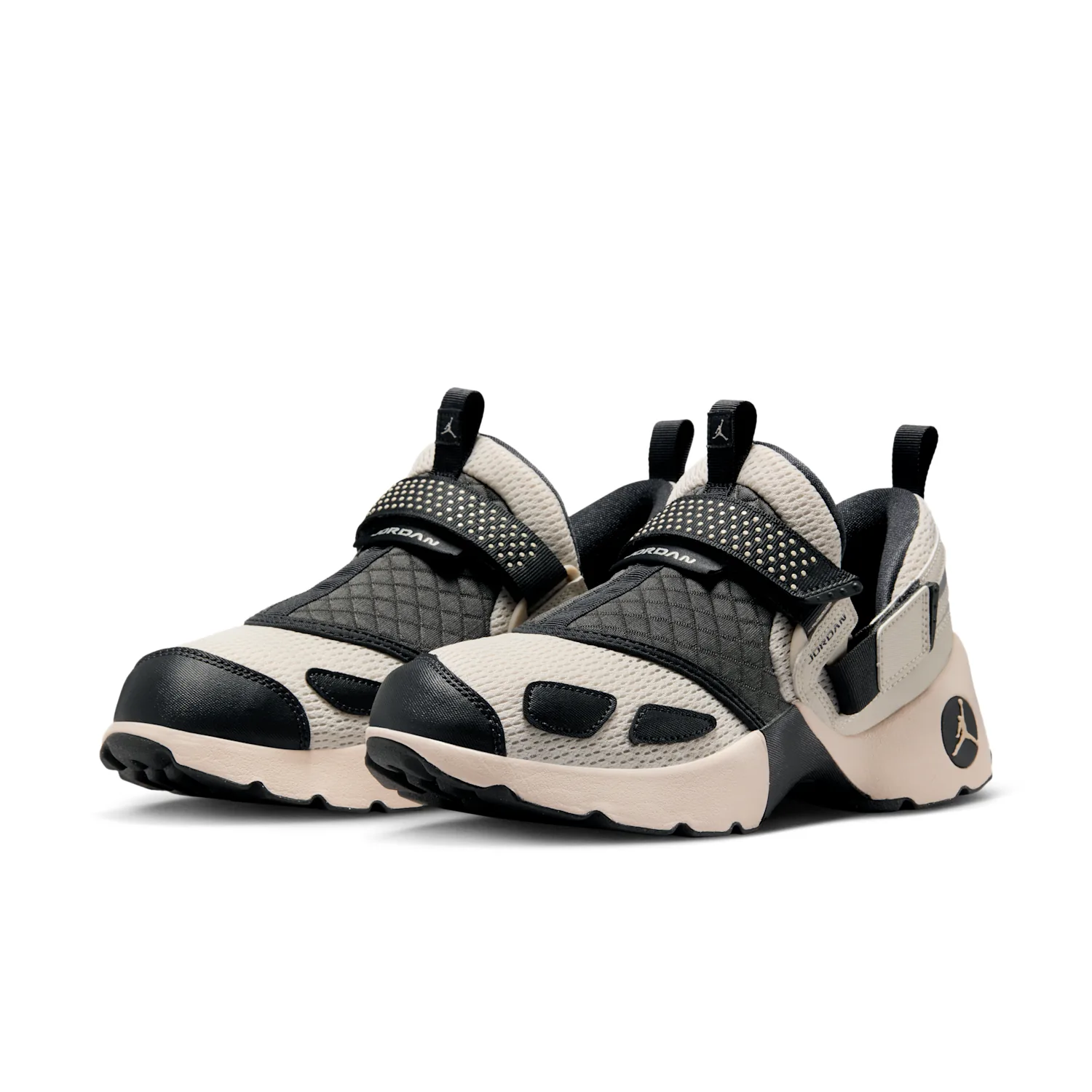Jordan Trunner LX image 5