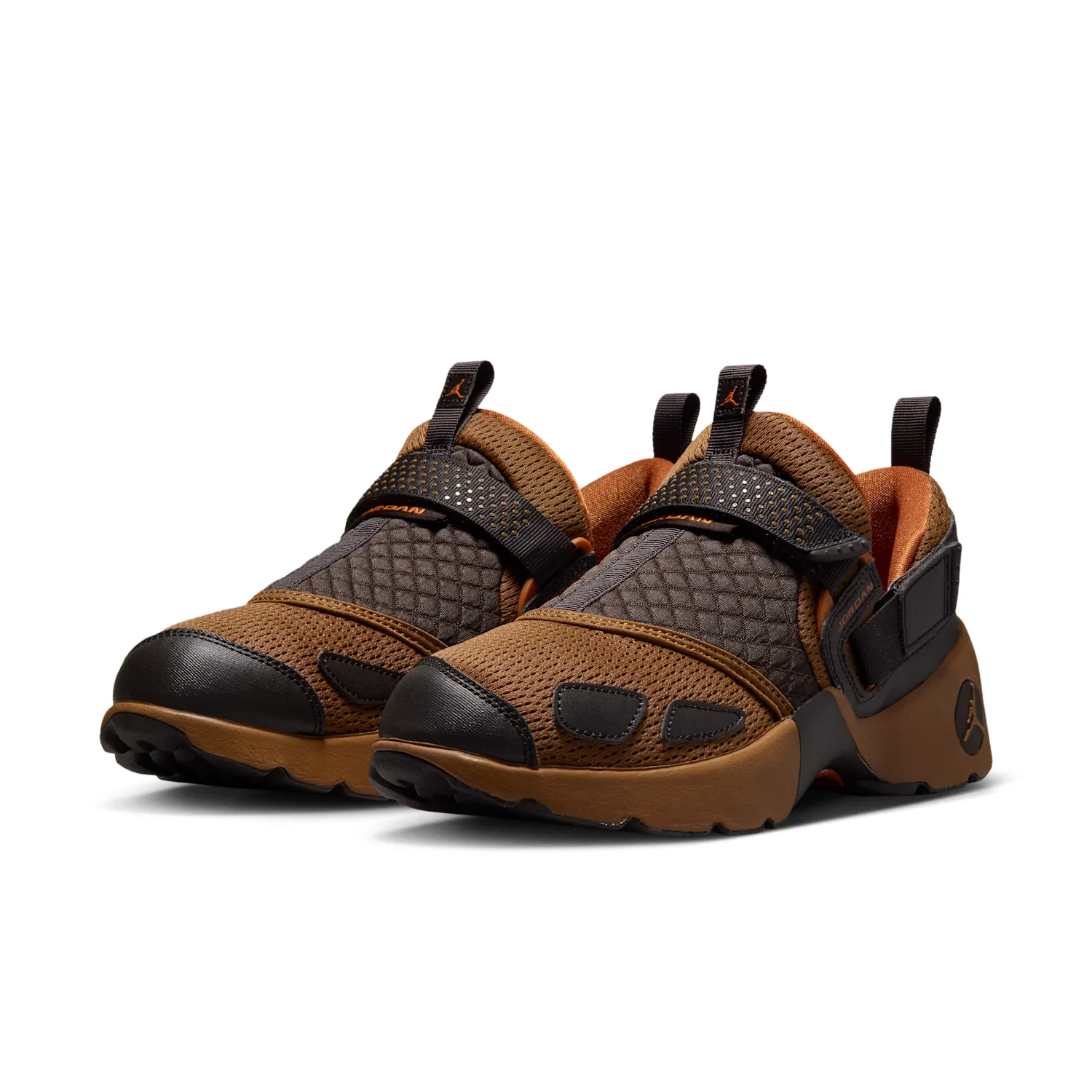 Jordan Trunner LX image 5