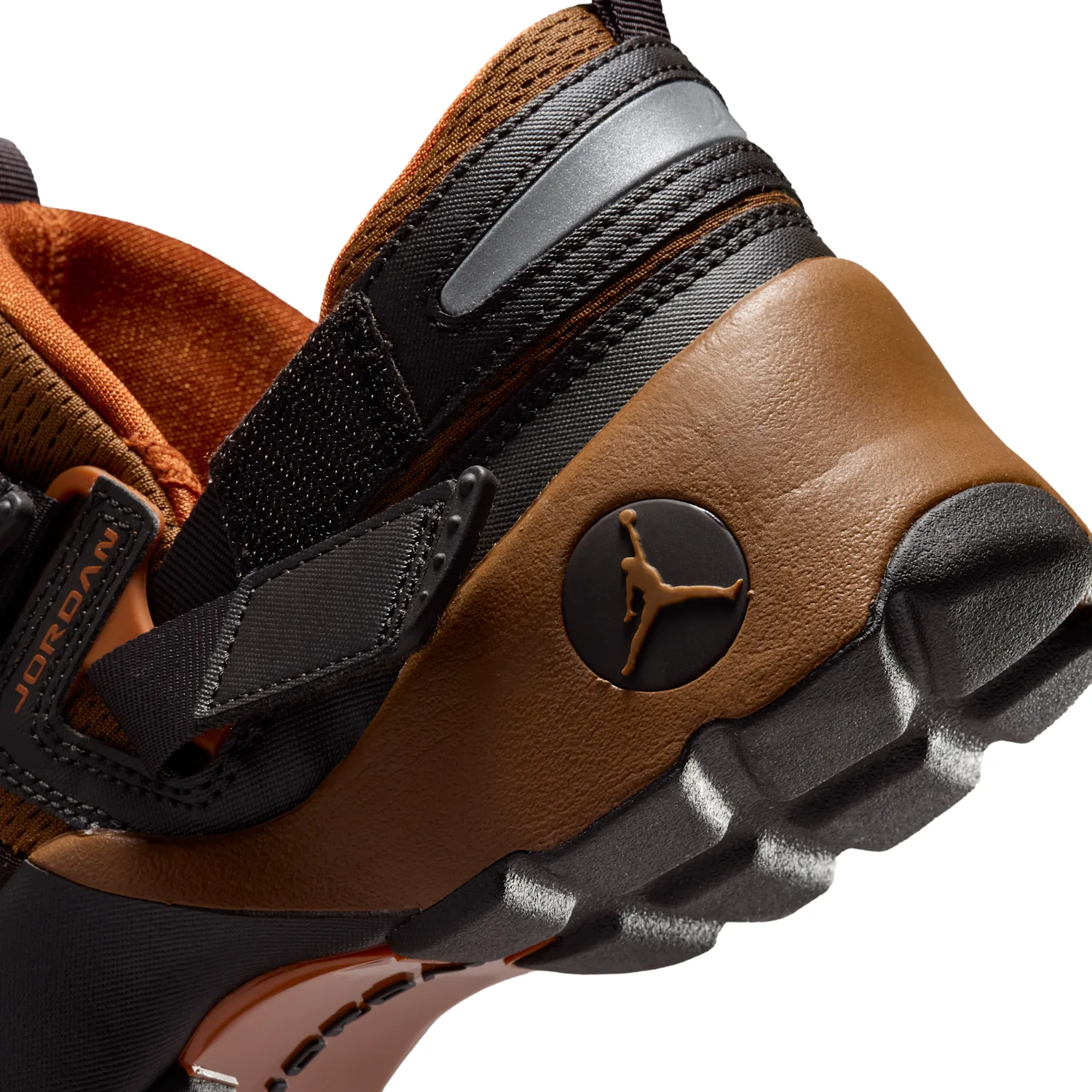 Jordan Trunner LX image 8