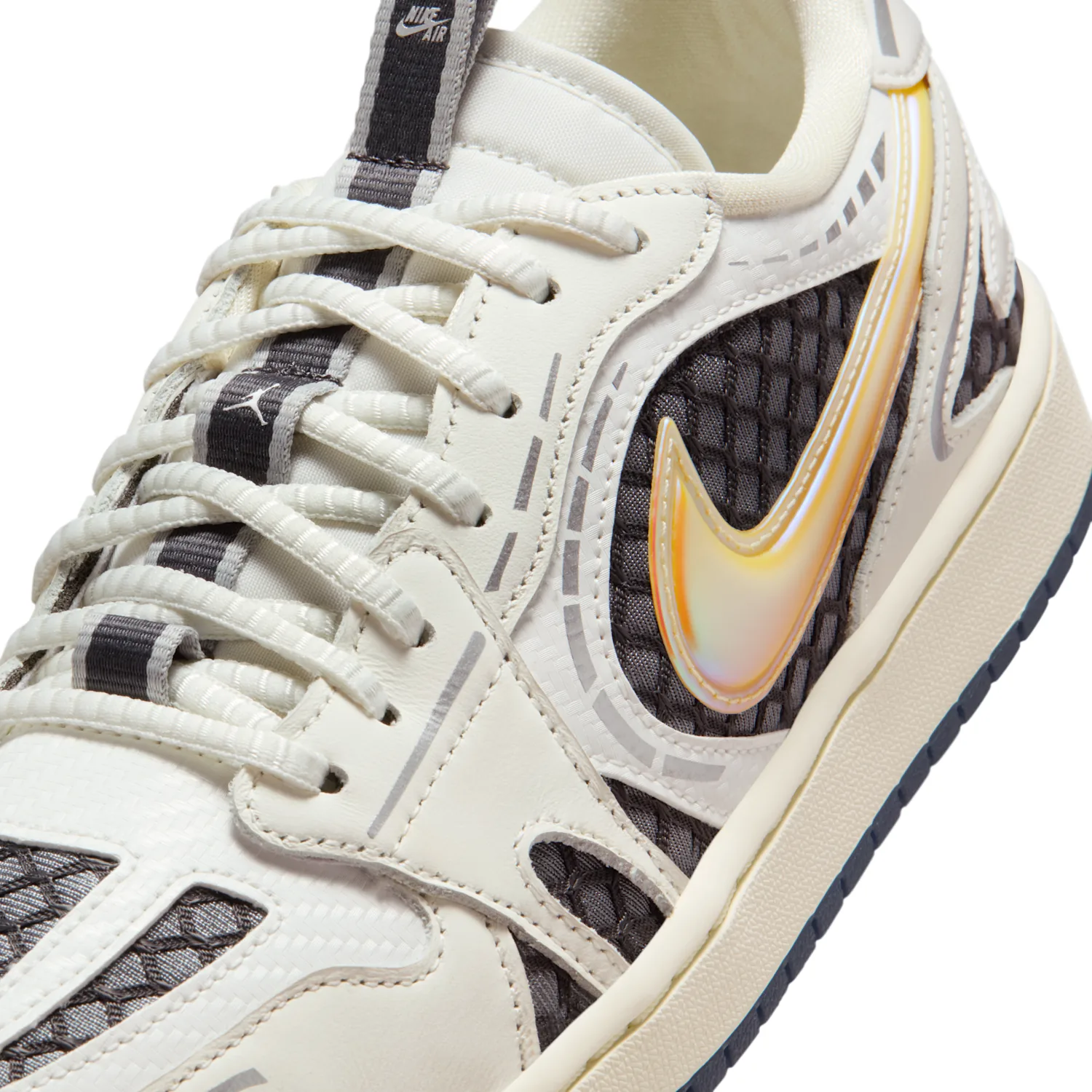 Air Jordan 1 Low Method of Make image 7
