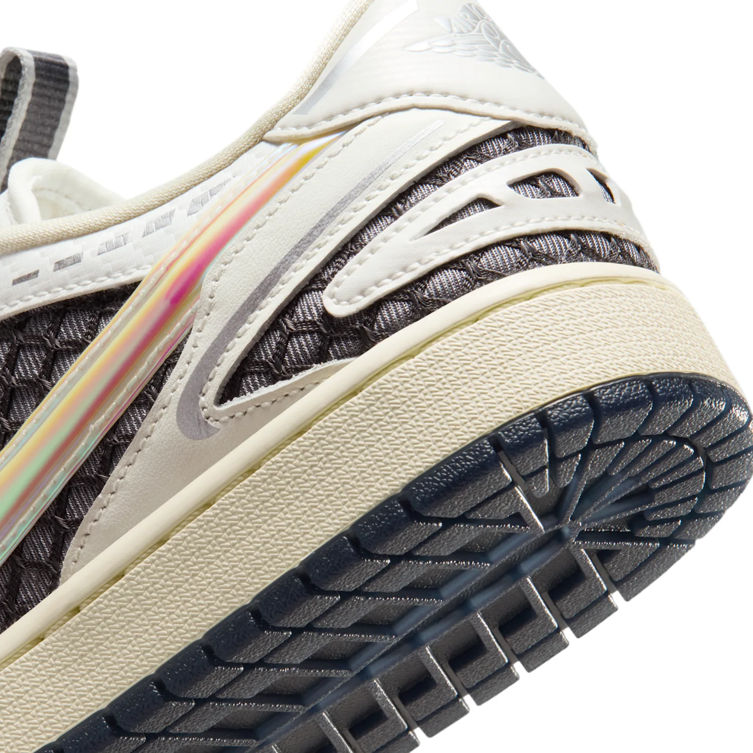 Air Jordan 1 Low Method of Make image 8