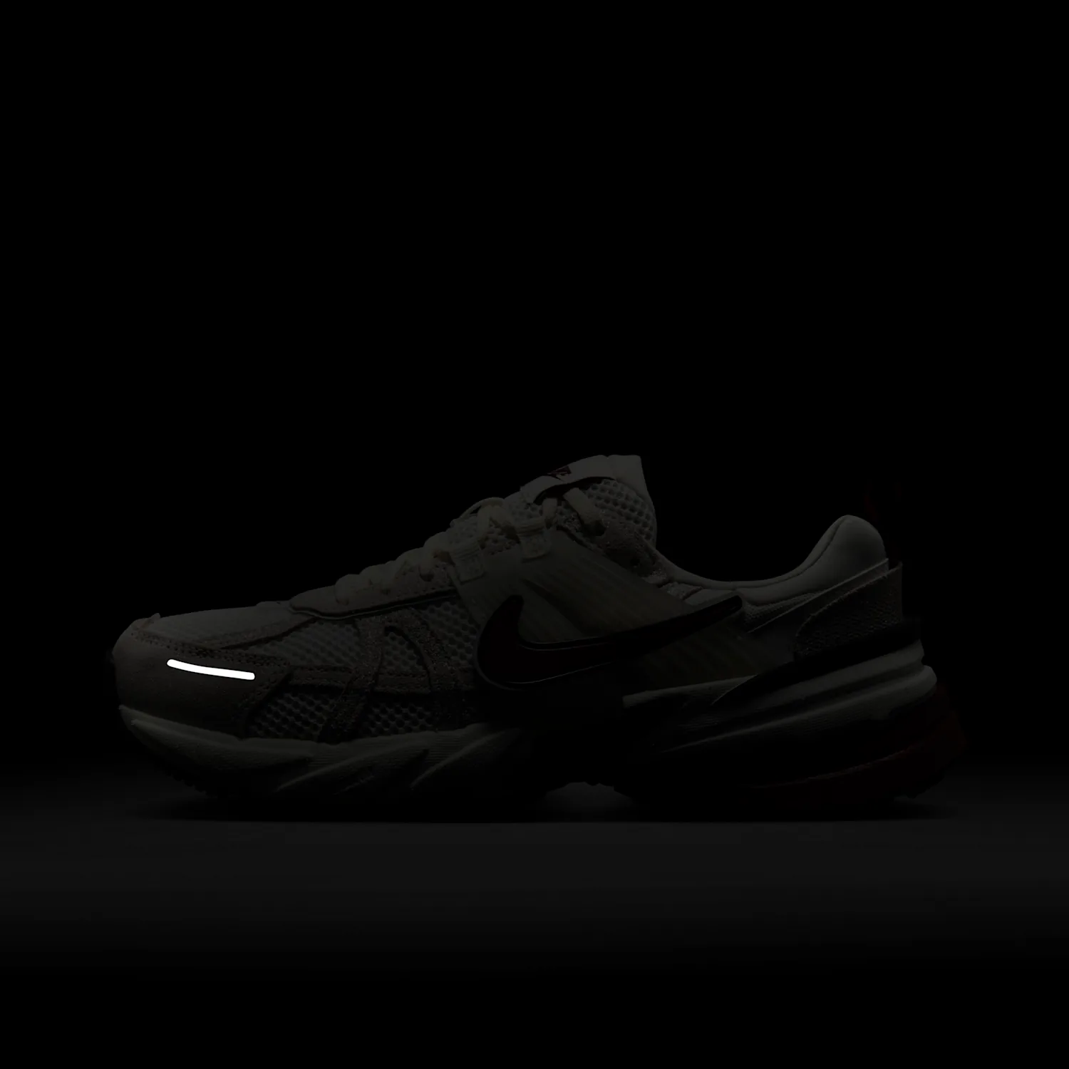 Nike V2K Run SE image 9