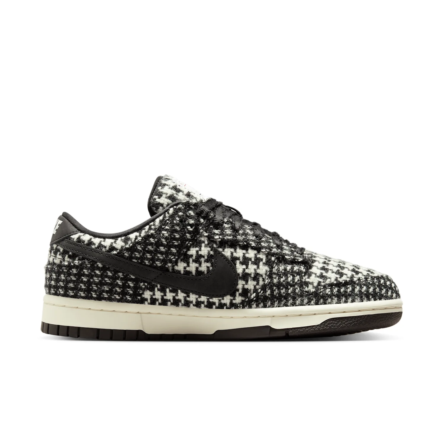 Nike Dunk Low image 3