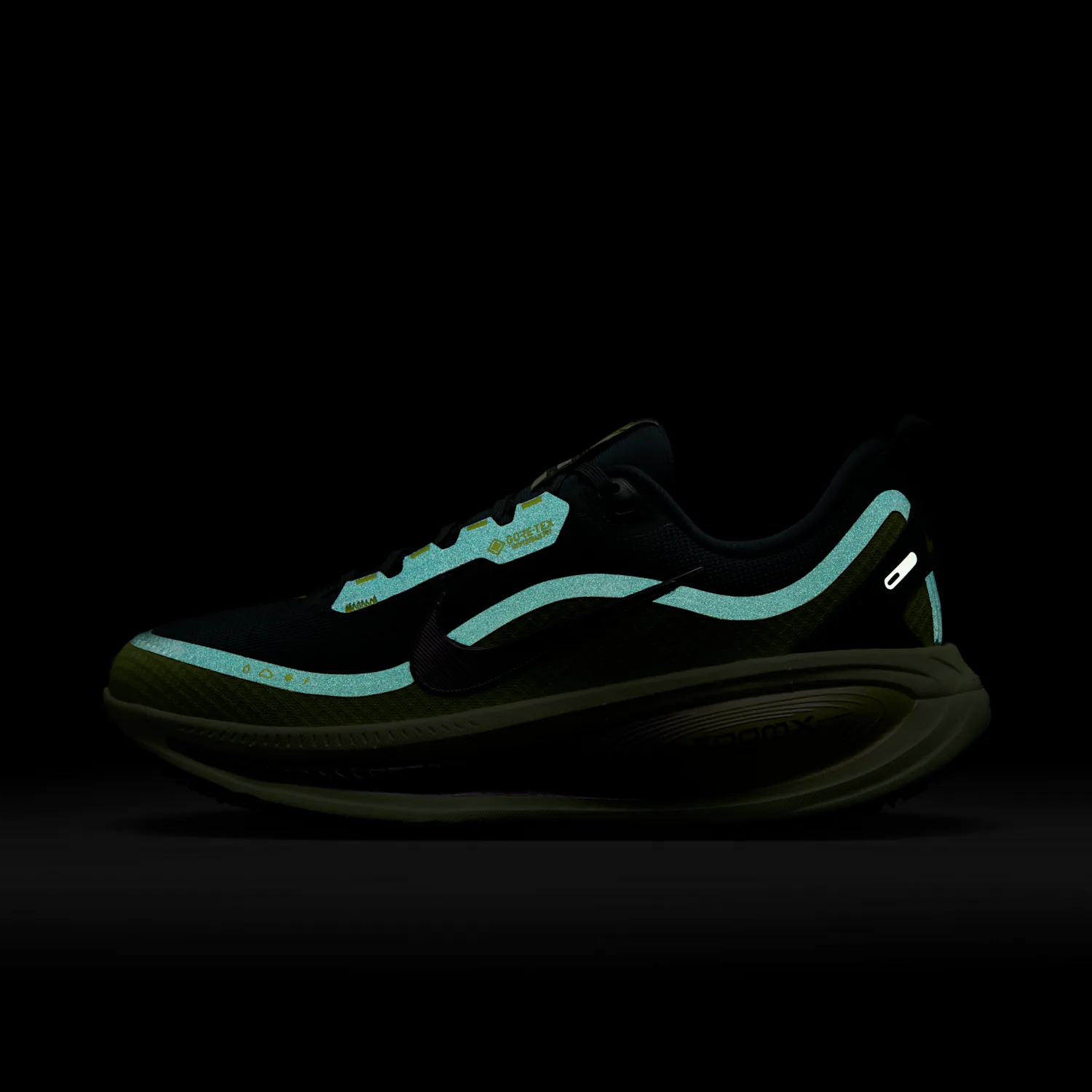 Nike Vomero 18 GORE-TEX image 9