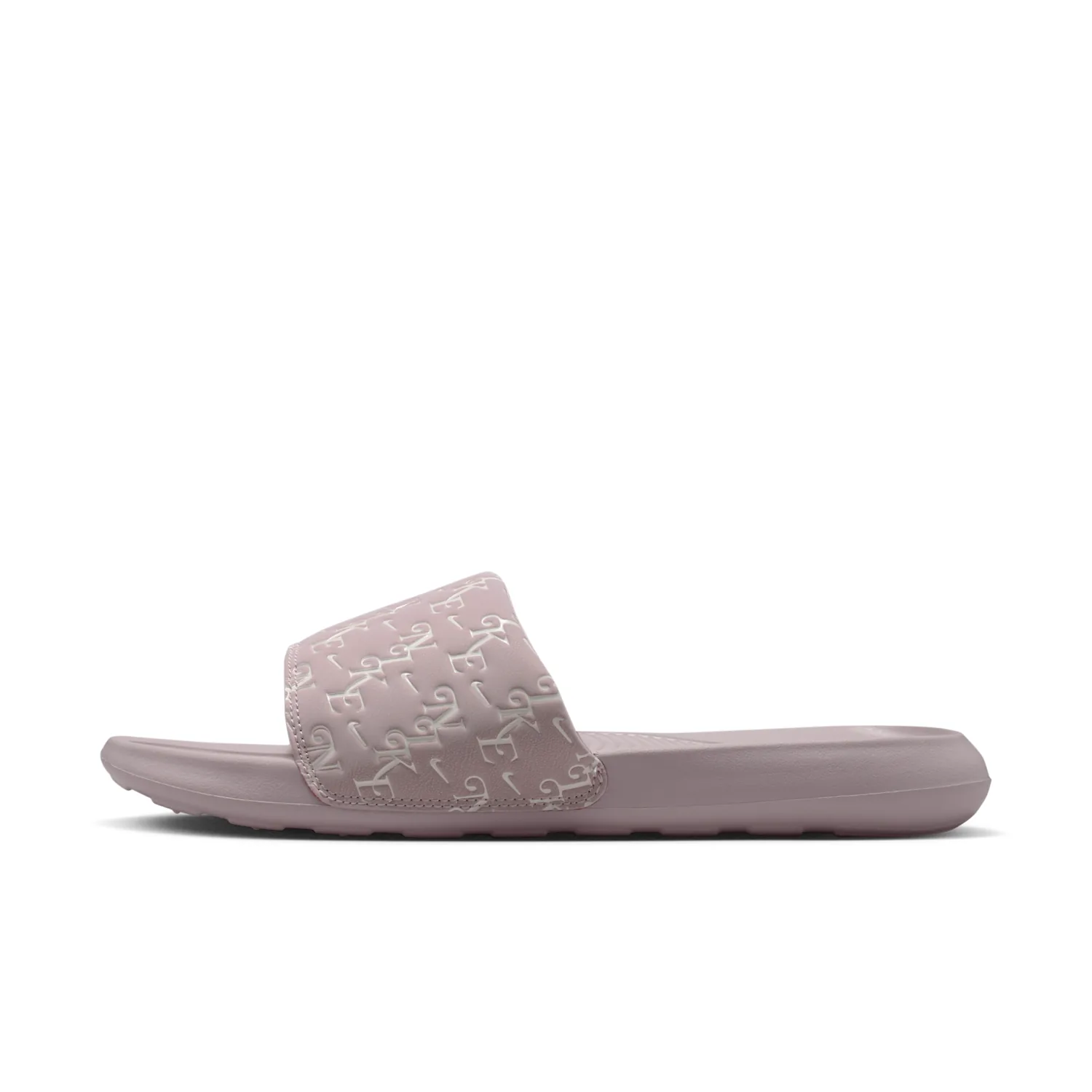 Nike Victori One image 2