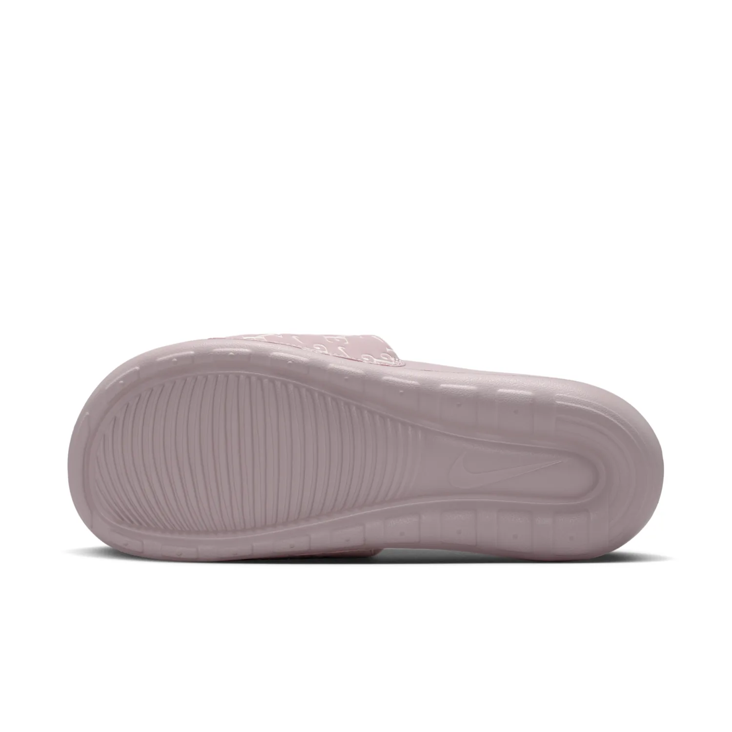 Nike Victori One image 3