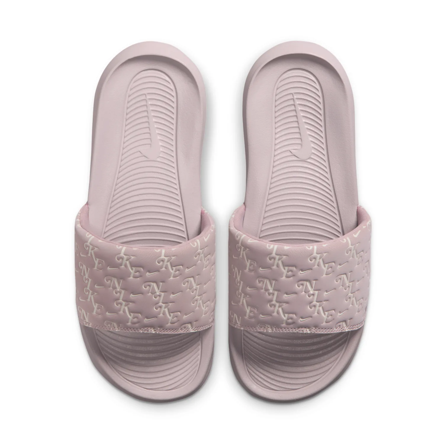 Nike Victori One image 5