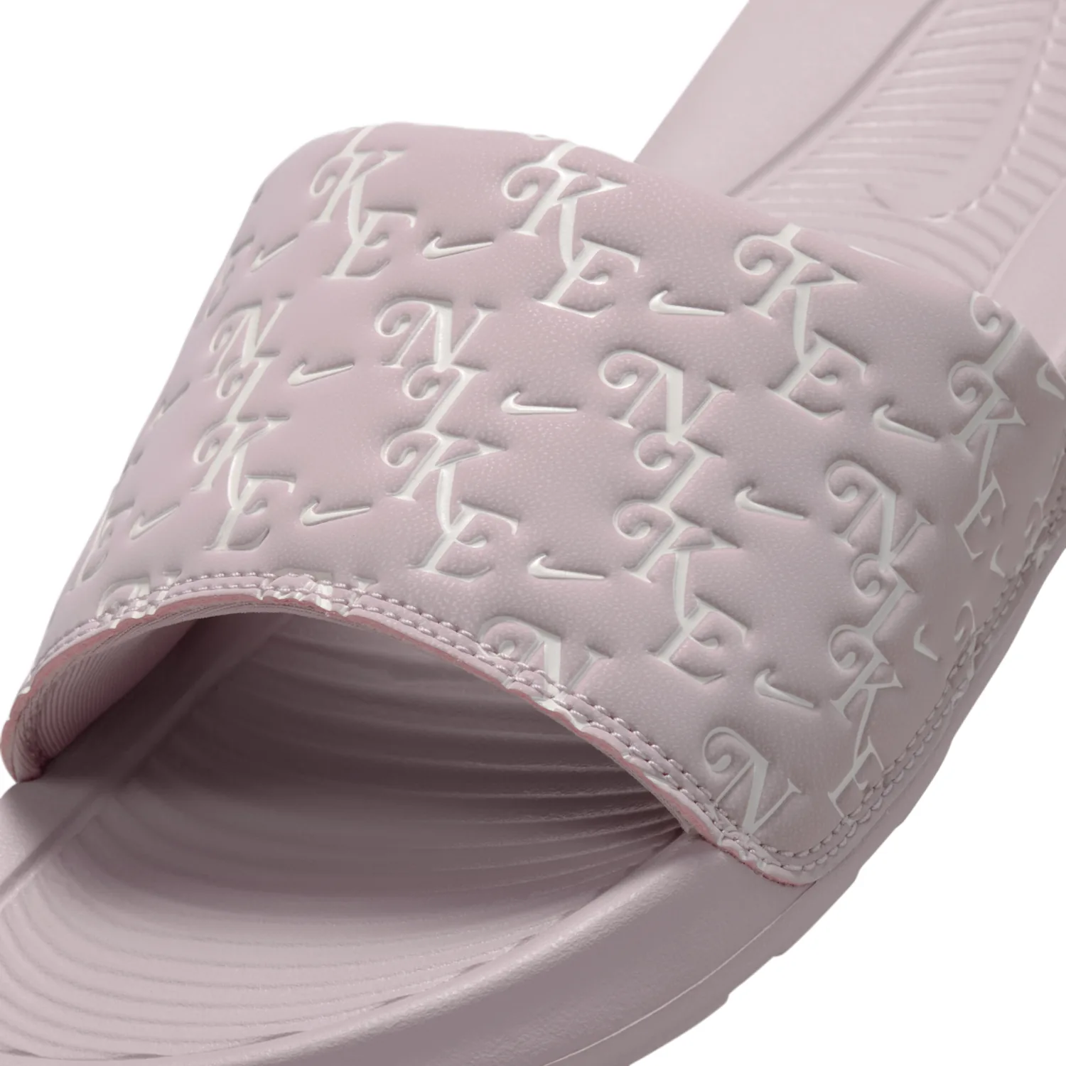 Nike Victori One image 6
