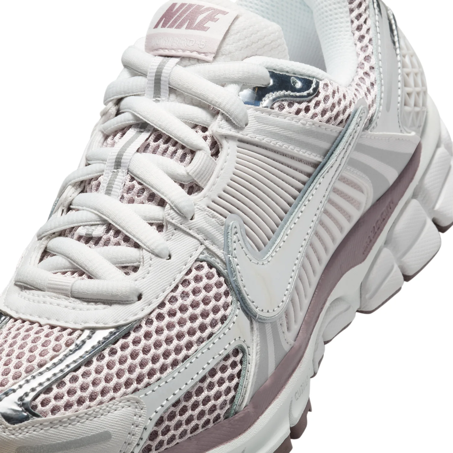 Nike Zoom Vomero 5 image 9