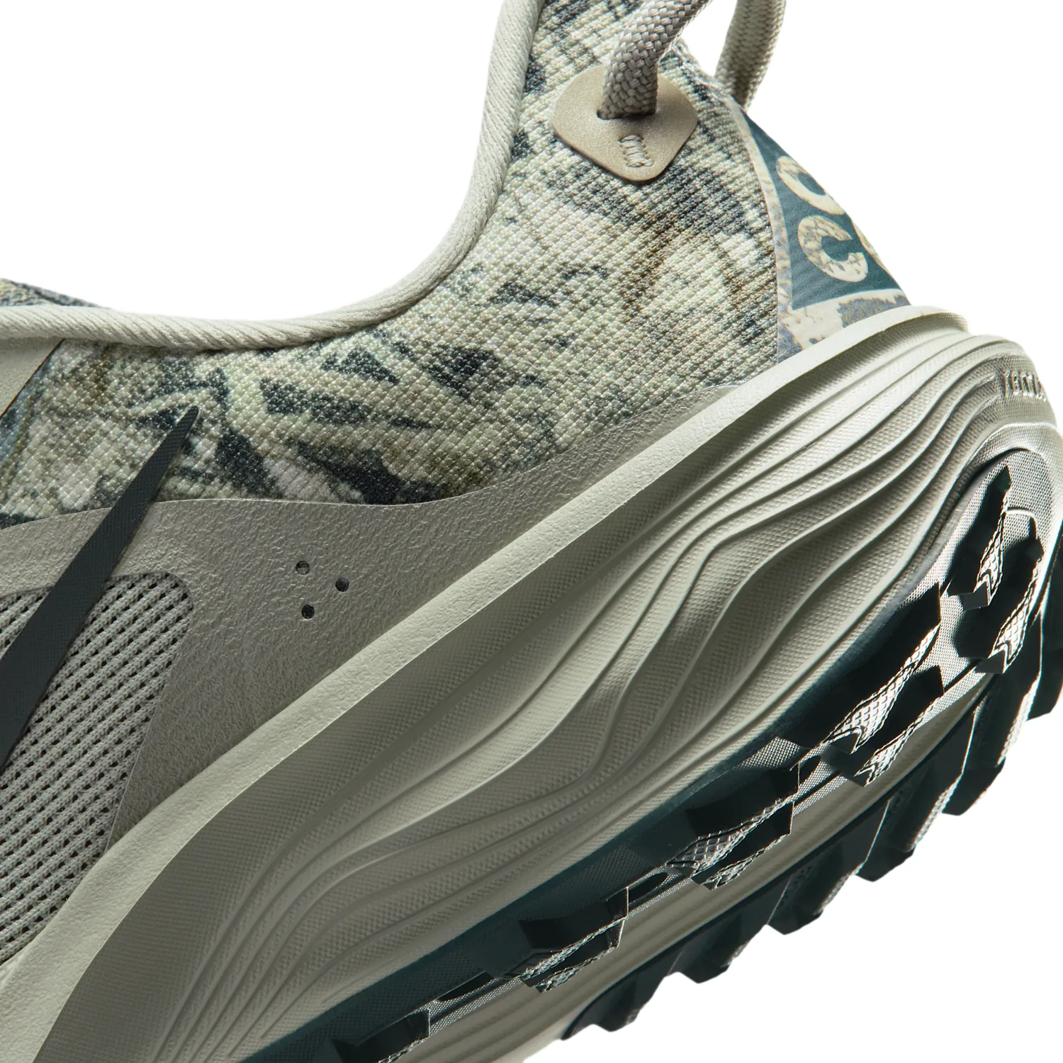 Nike ACG Pegasus Trail image 8