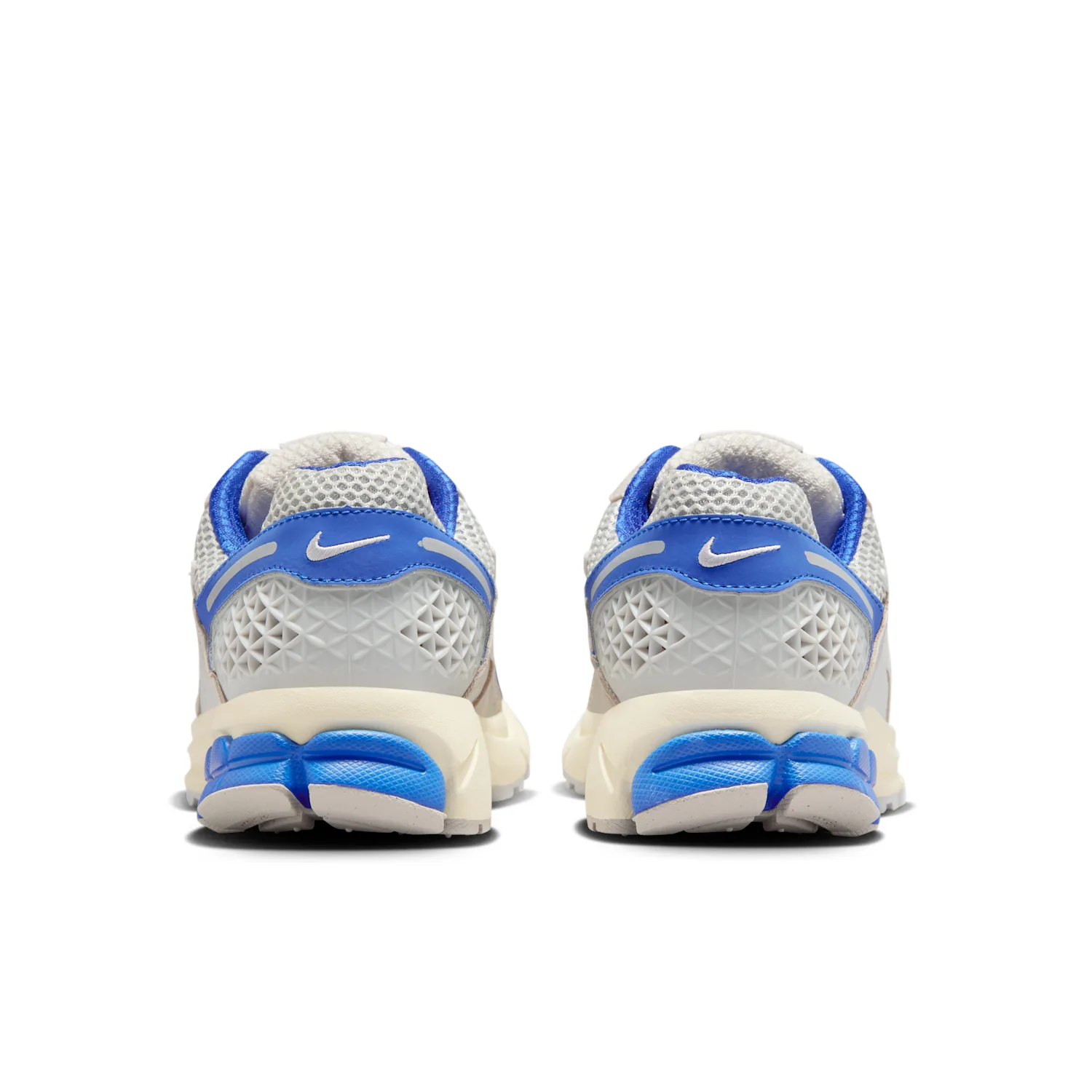 Nike Zoom Vomero 5 image 9