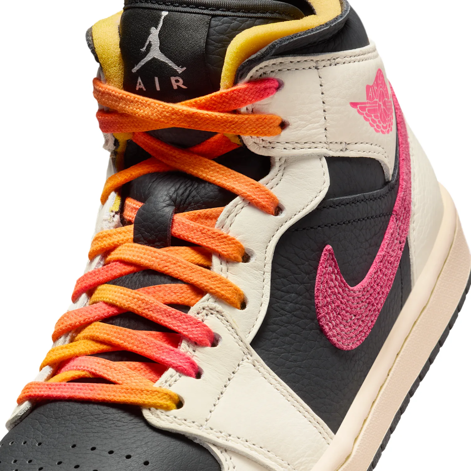 Air Jordan 1 Mid SE Edge image 7