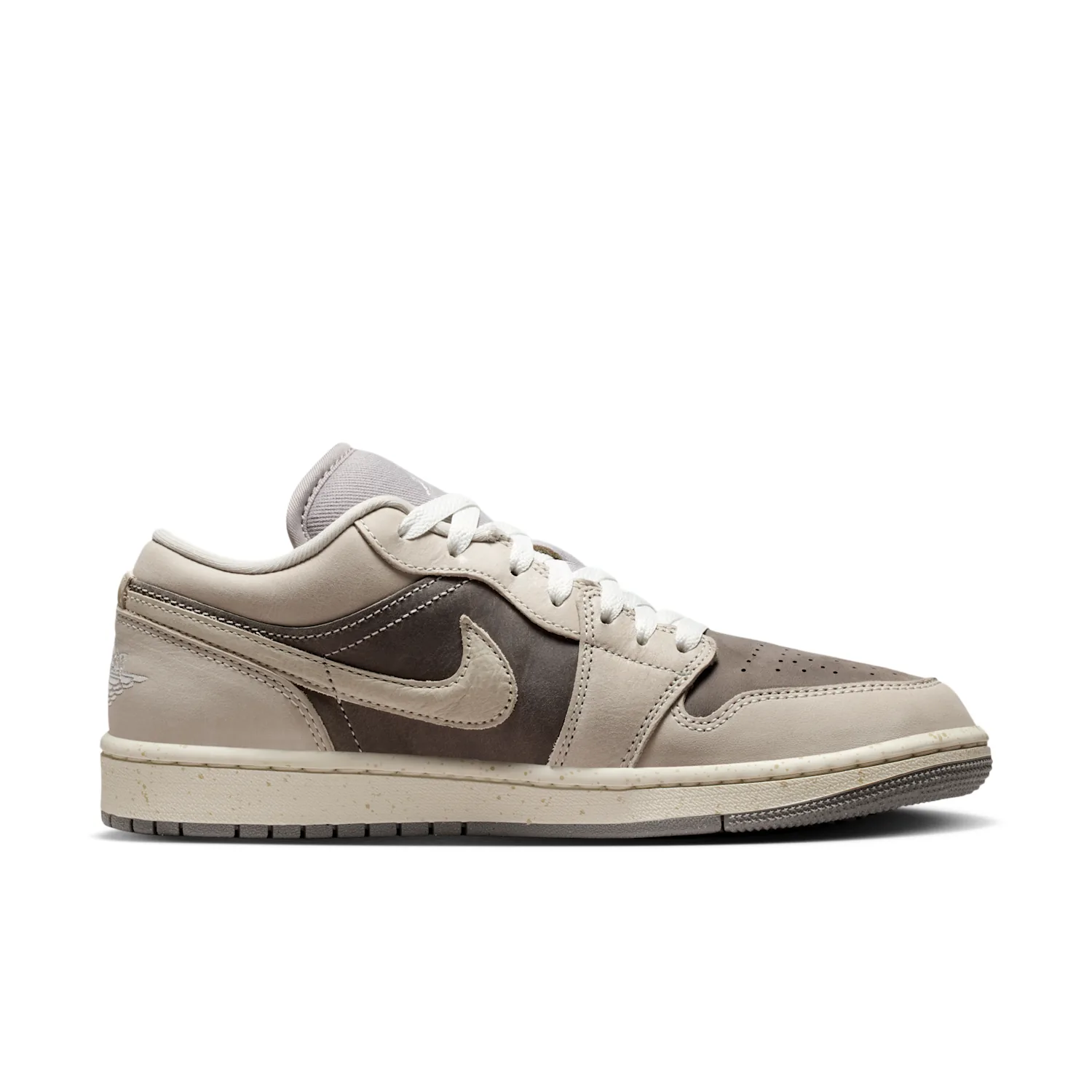 Air Jordan 1 Low SE image 3