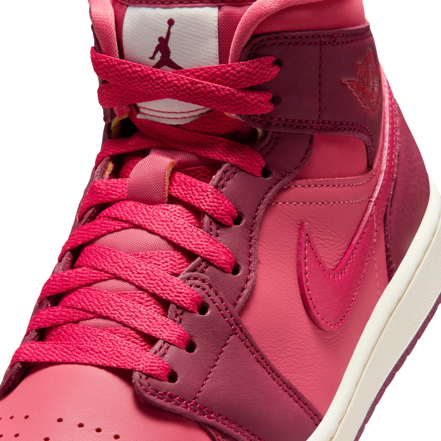 Air Jordan 1 Mid SE image 7