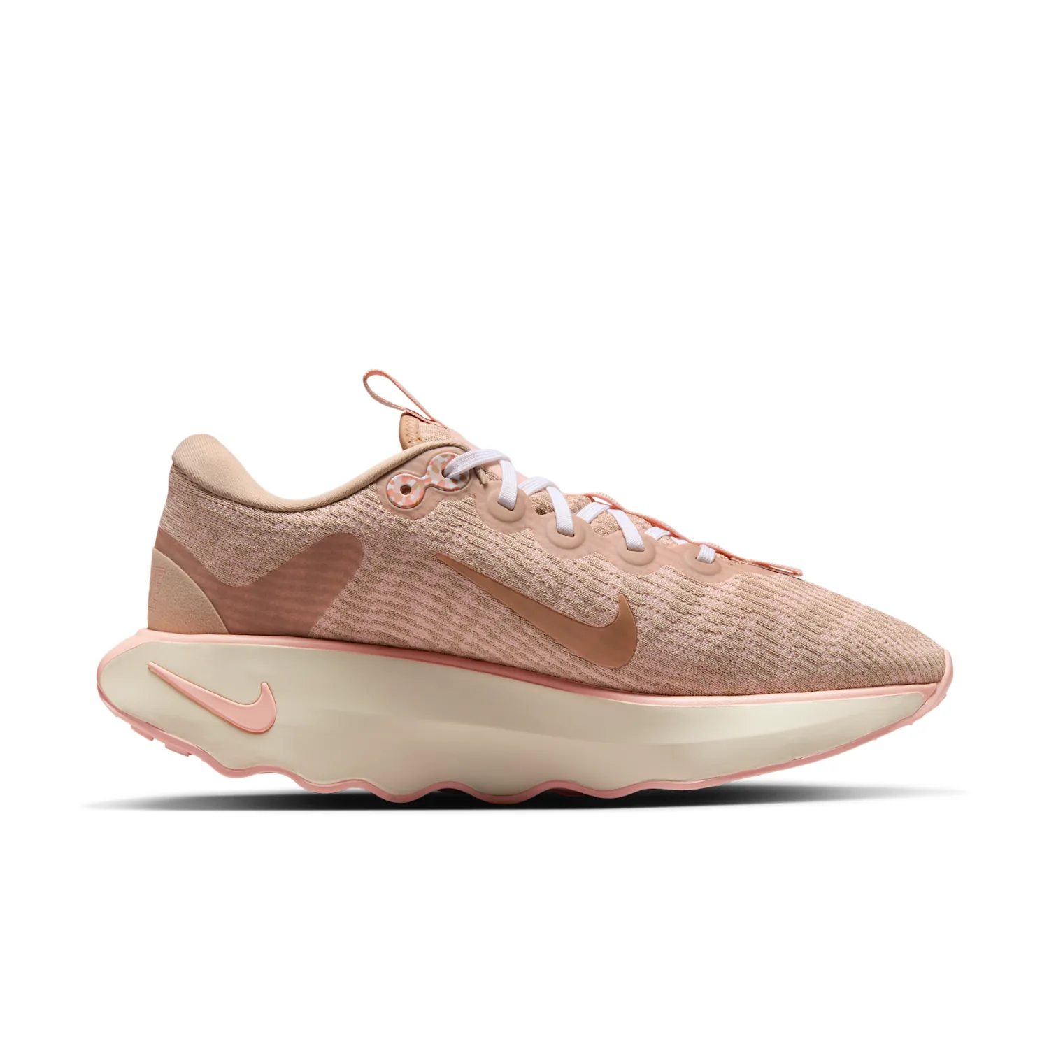 Nike Motiva image 3