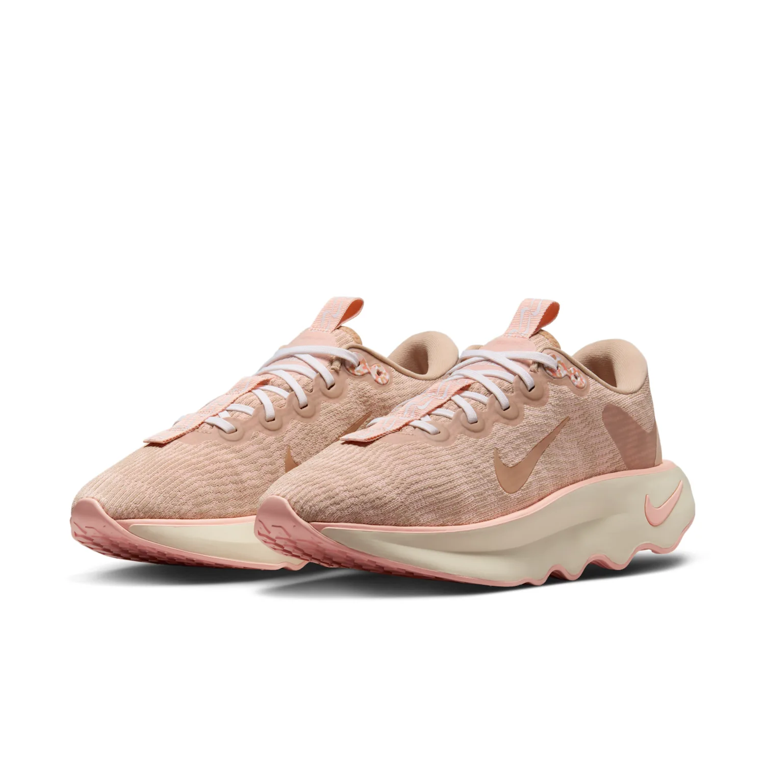 Nike Motiva image 5
