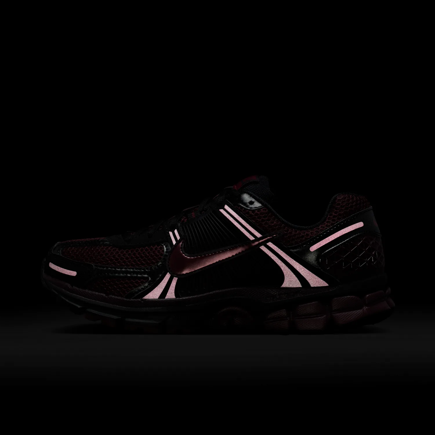 Nike Zoom Vomero 5 image 9