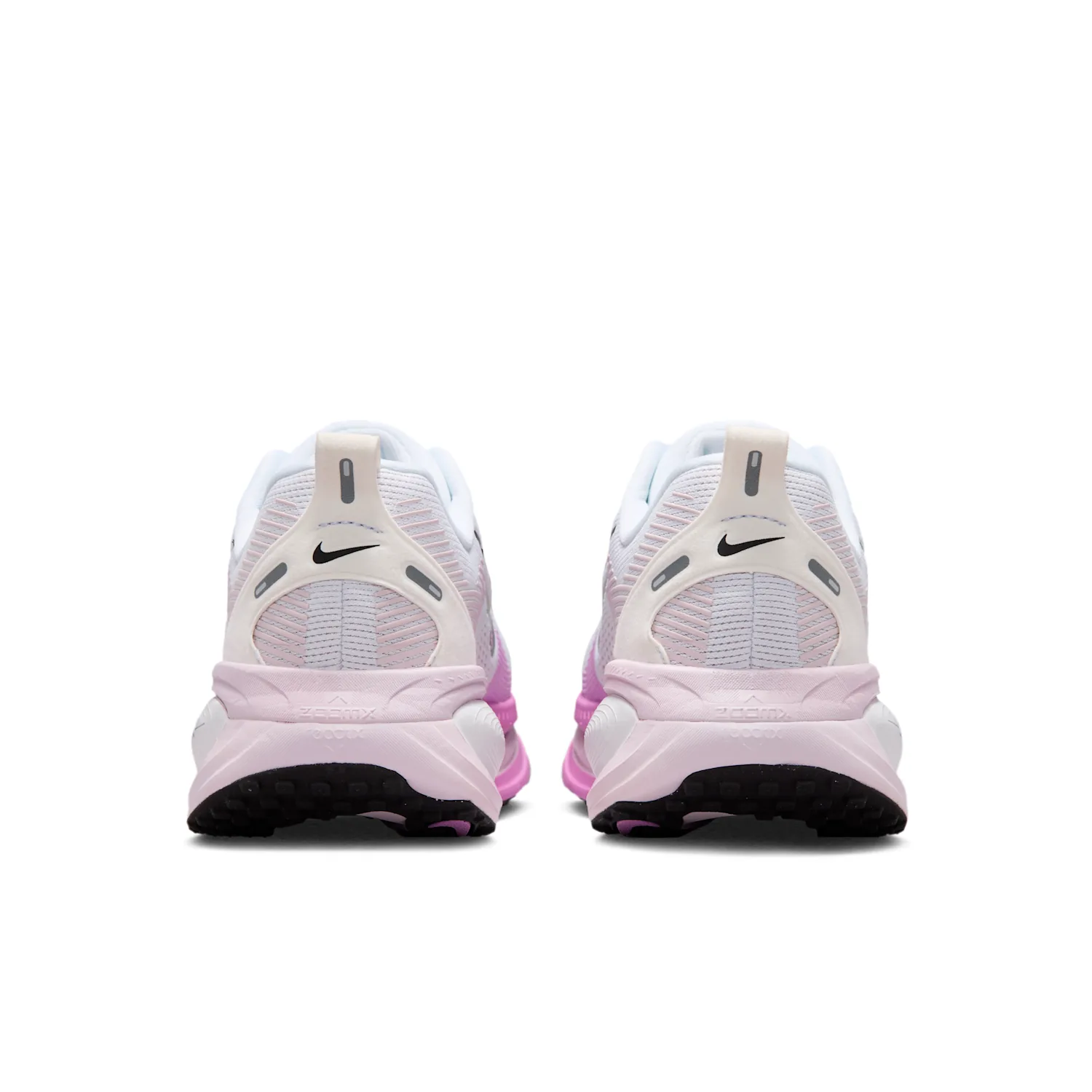 Nike Vomero 18 image 6