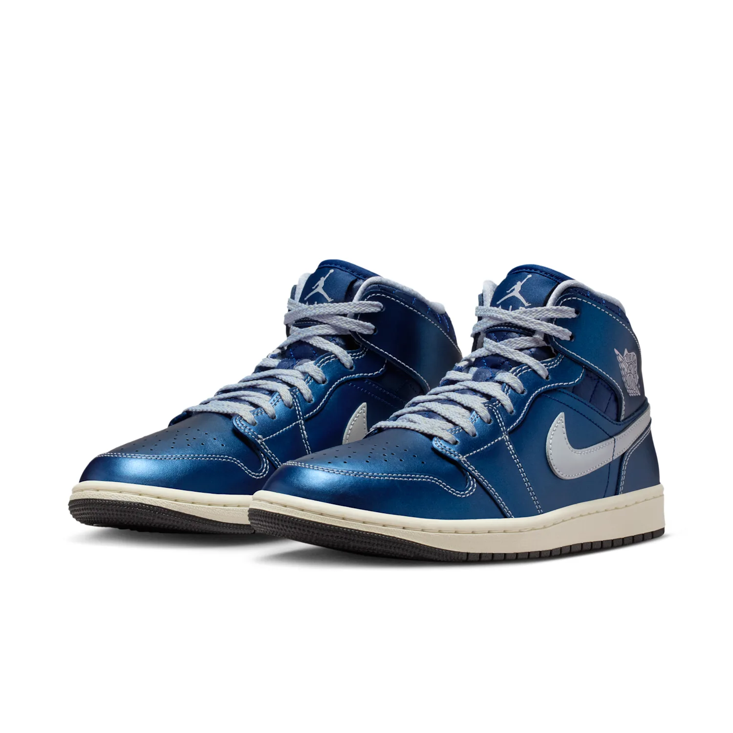 Air Jordan 1 Mid SE image 5