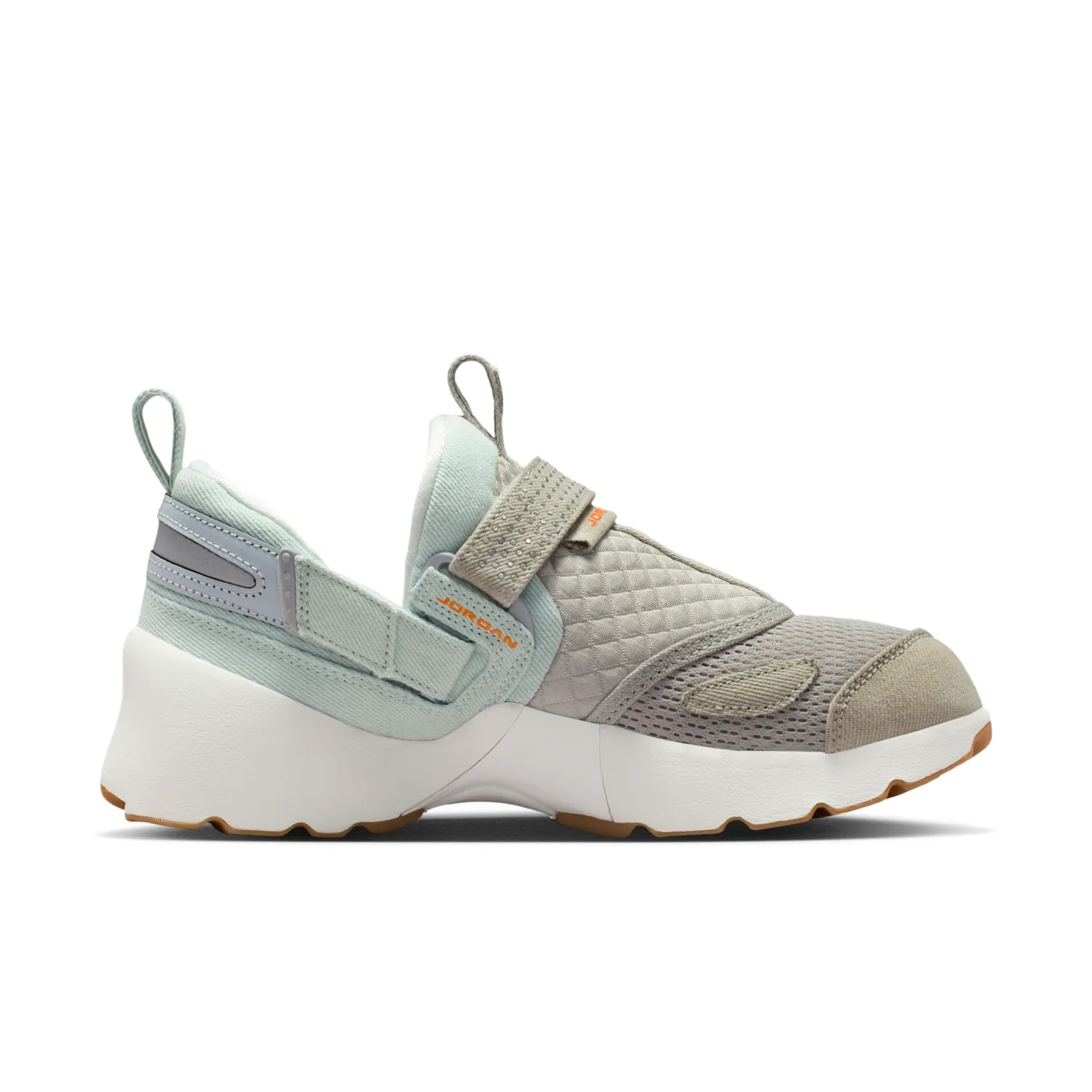 Jordan Trunner LX image 3